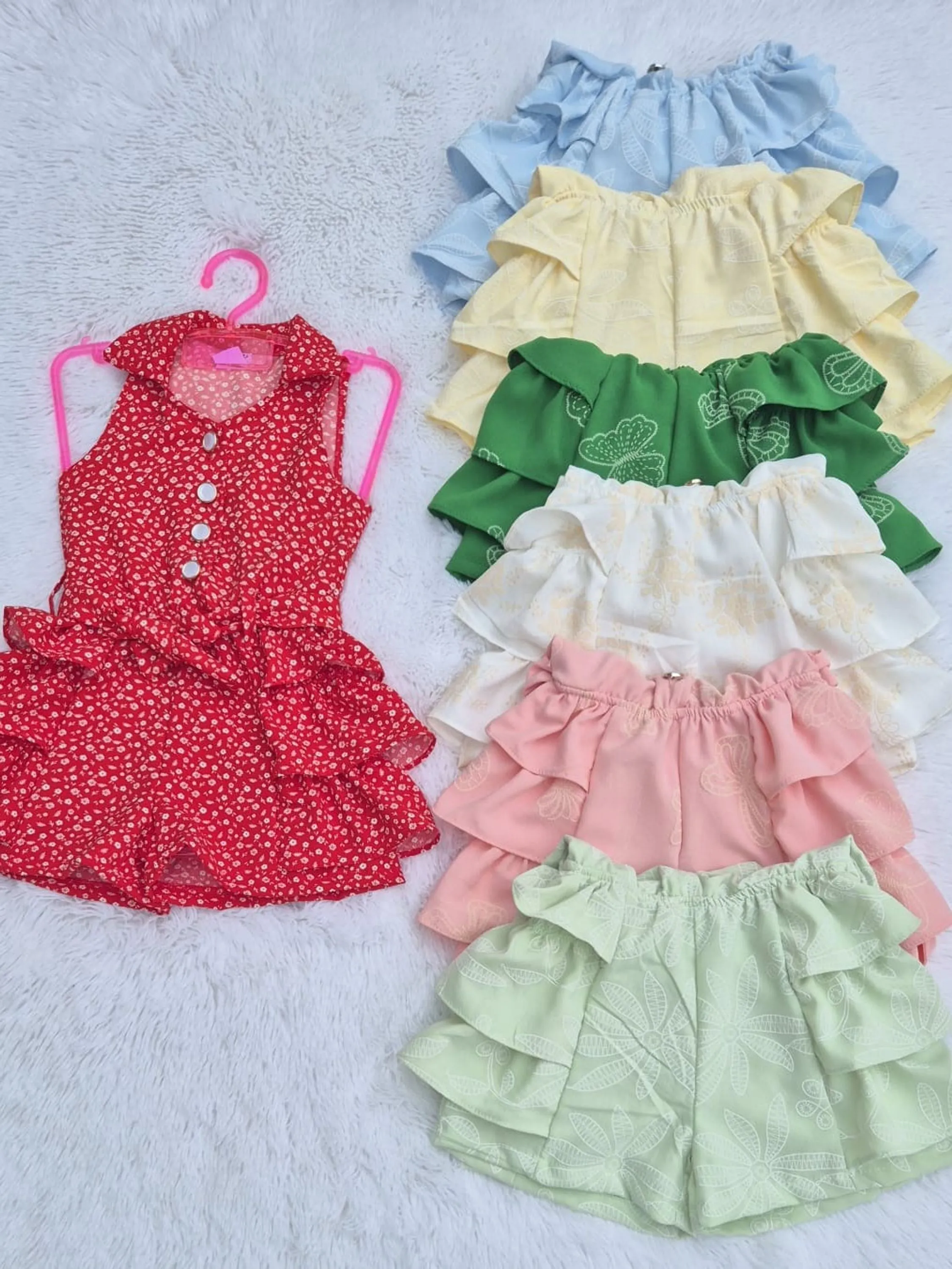 Macaquinho infantil com babado (Azul)