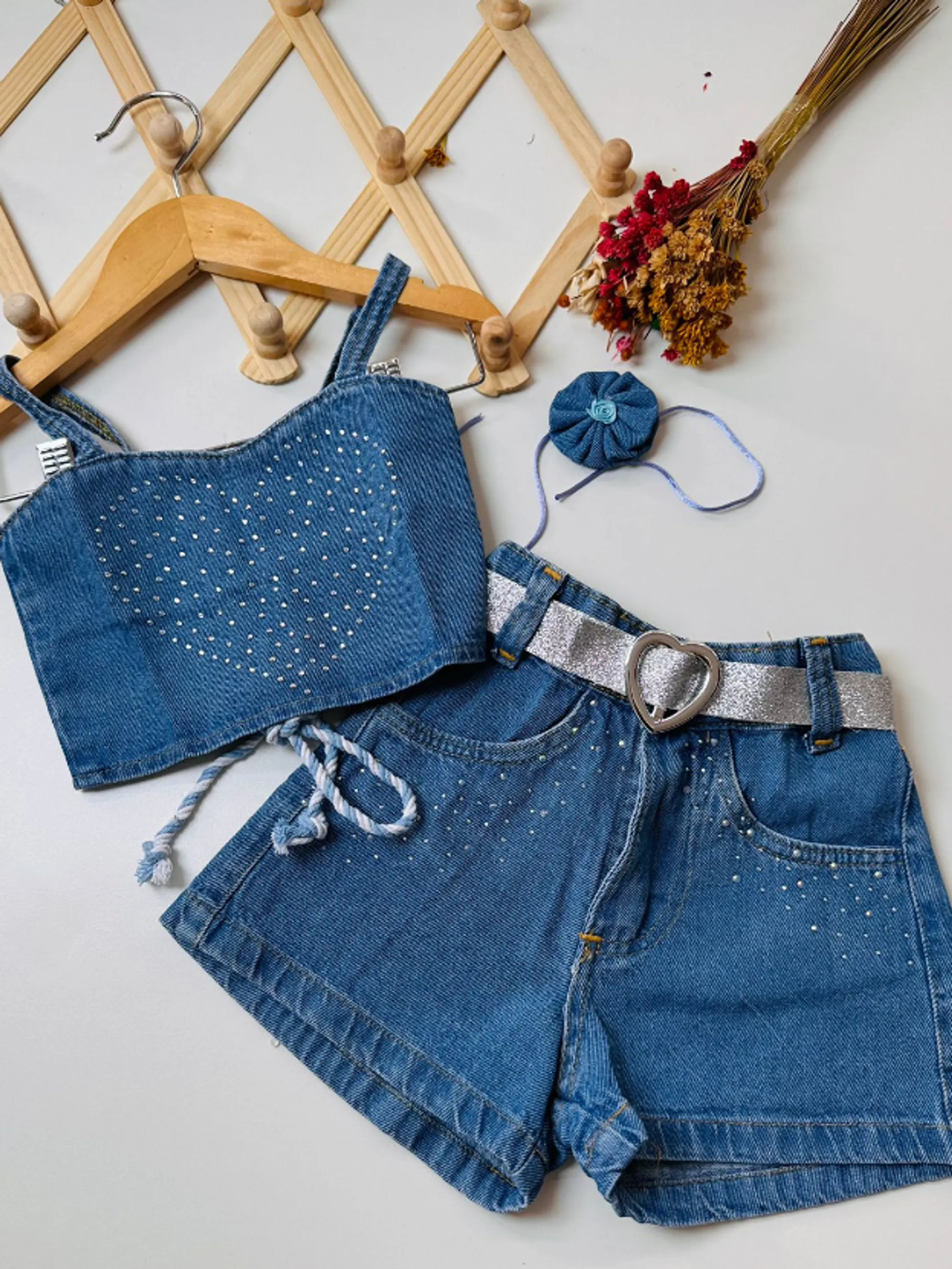 Conjunto jeans infantil shorts com cinto