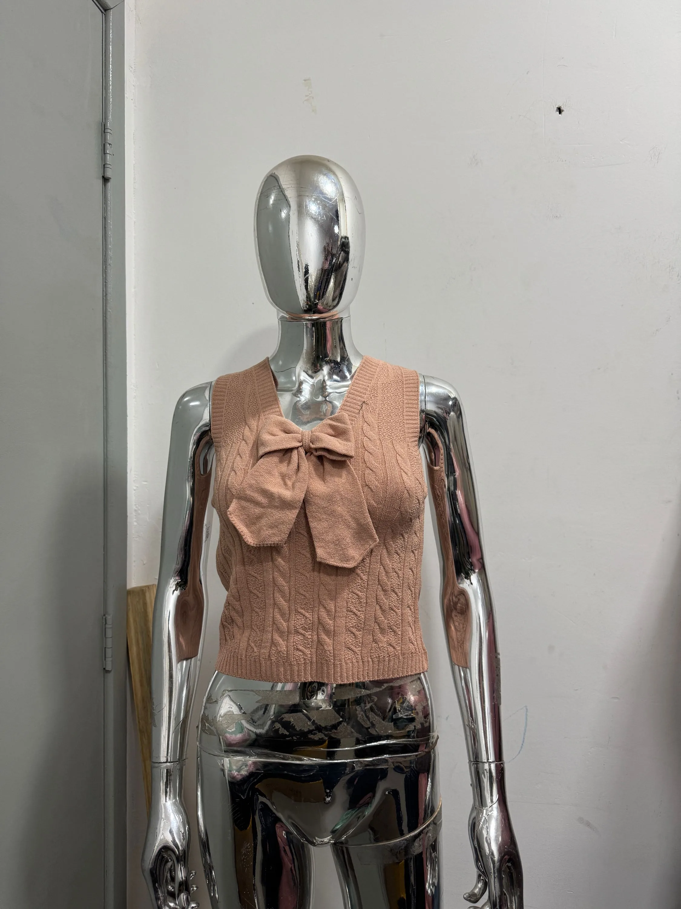 regata gola V com gravata borboleta  modal moda feminina