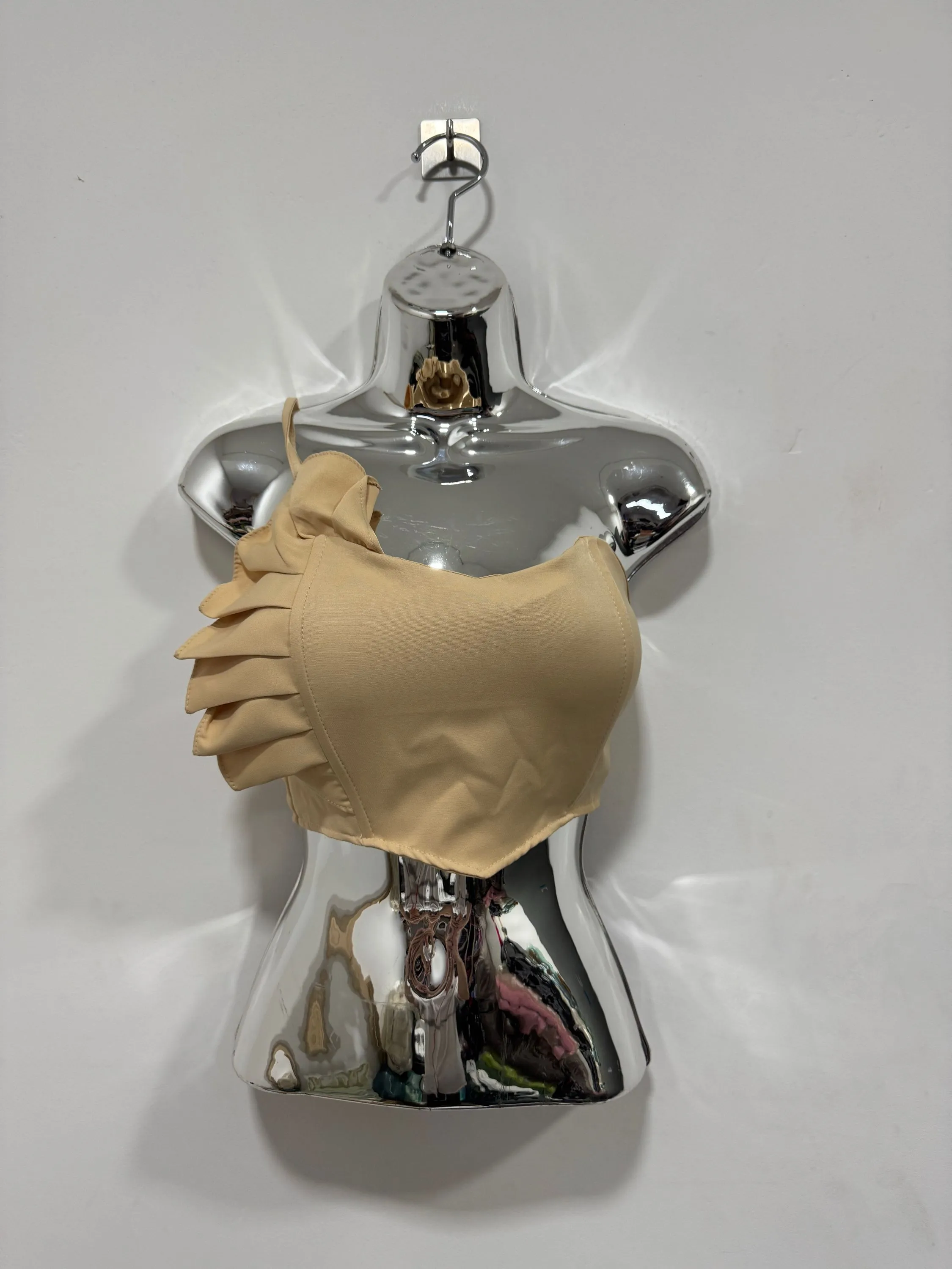 Cropped femenino con babado na alca