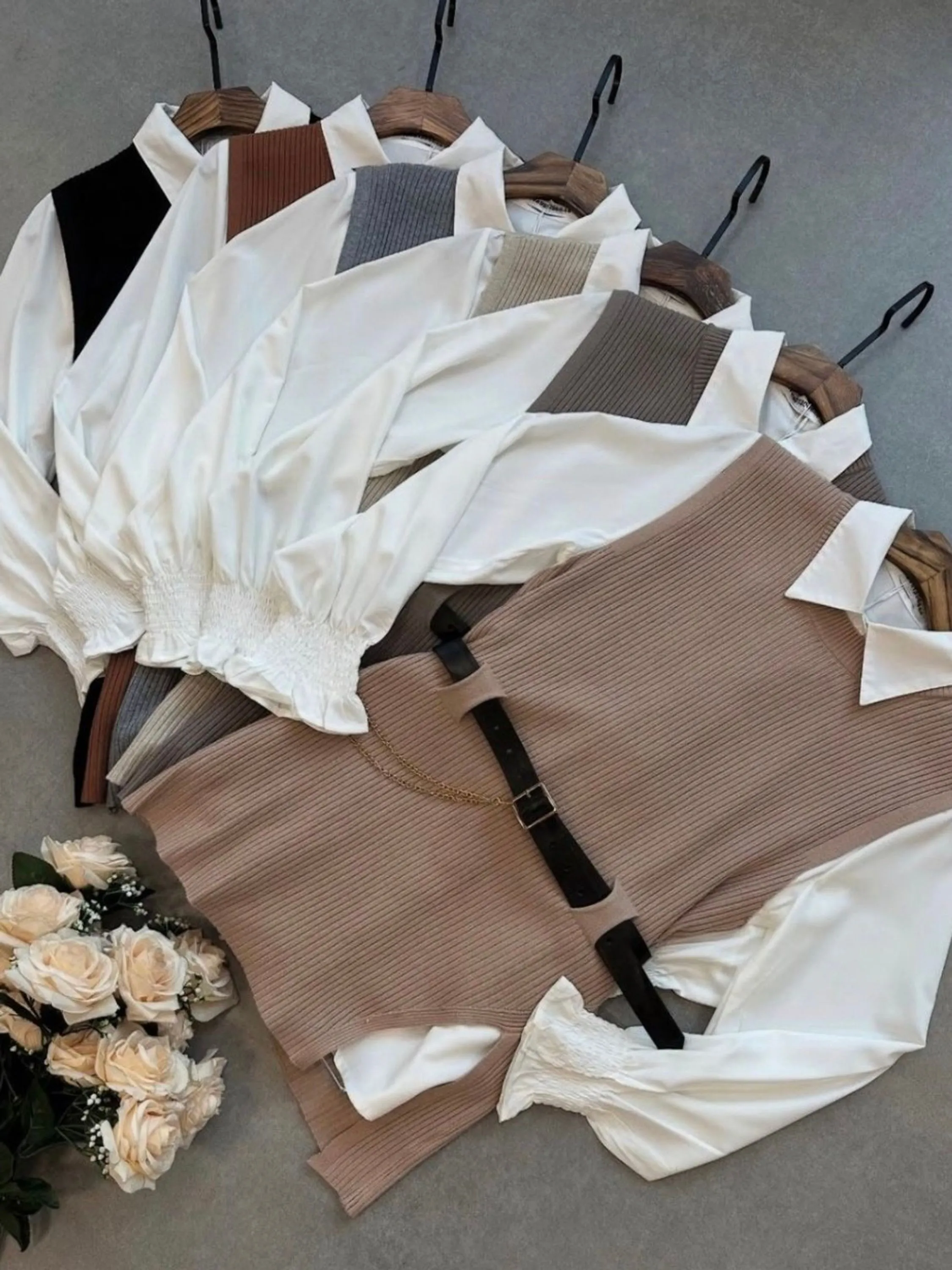conjunto de camisa com colete com cinto impprrtado