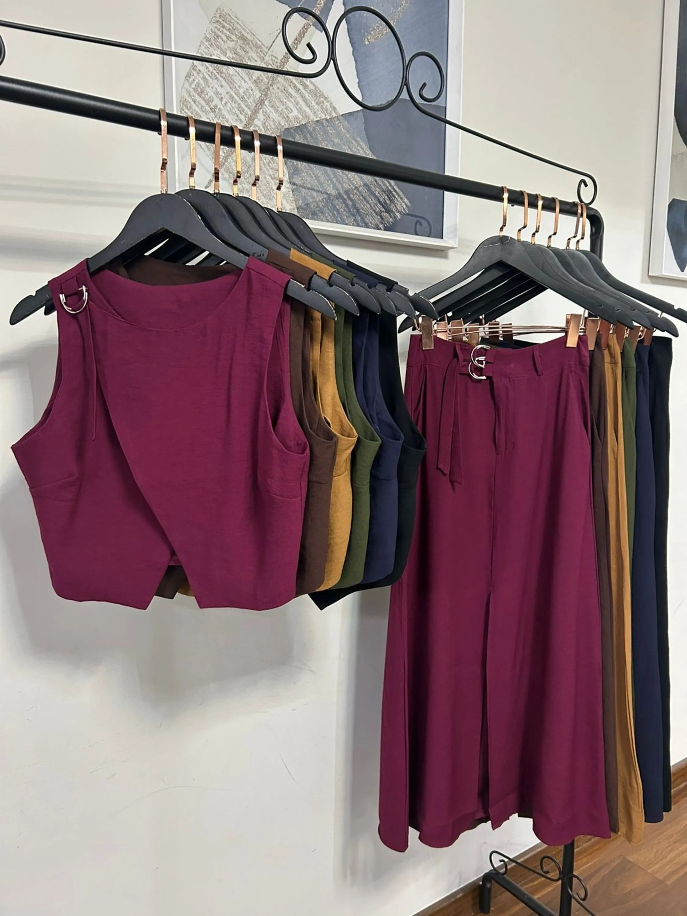 conjunto de marrante croped e saia longa
