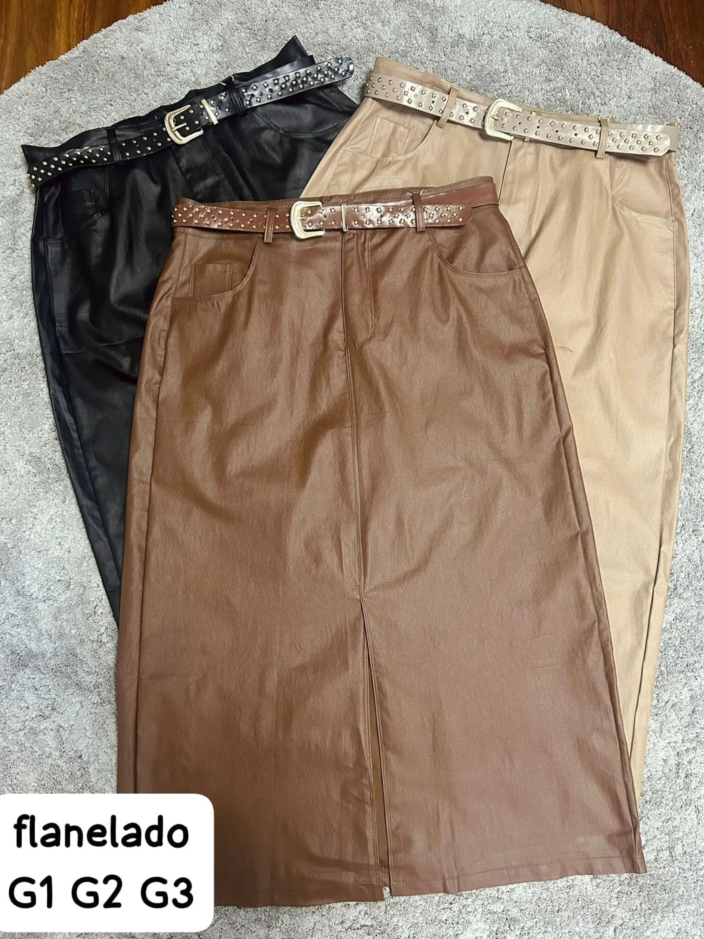 saia midi resinada com cinto plus size importado