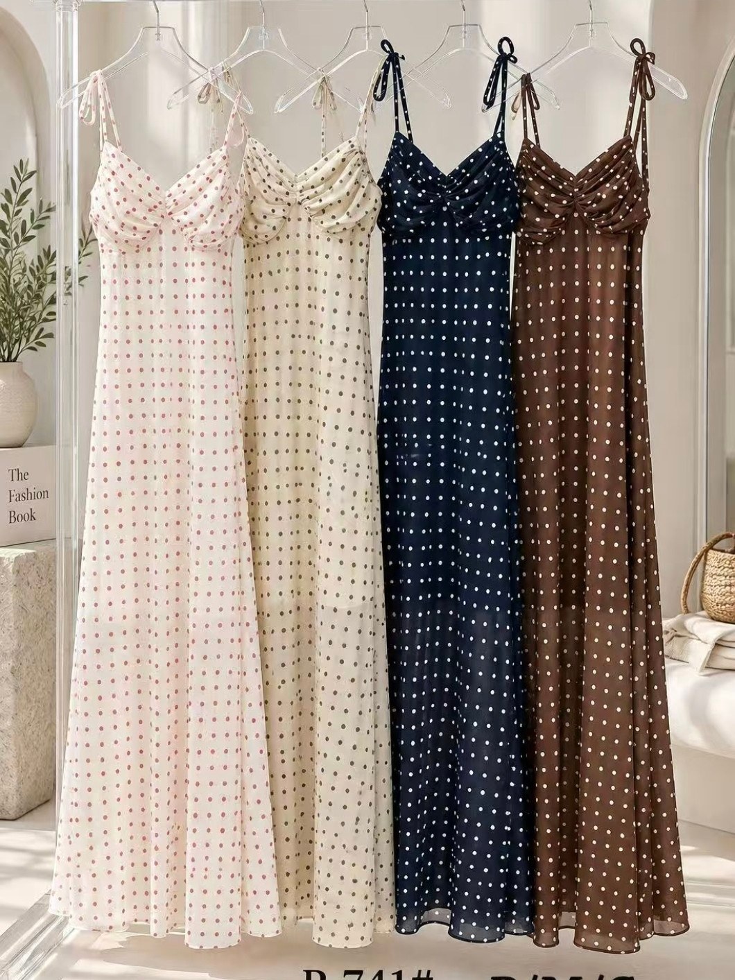 vestido longo de bolinha importado