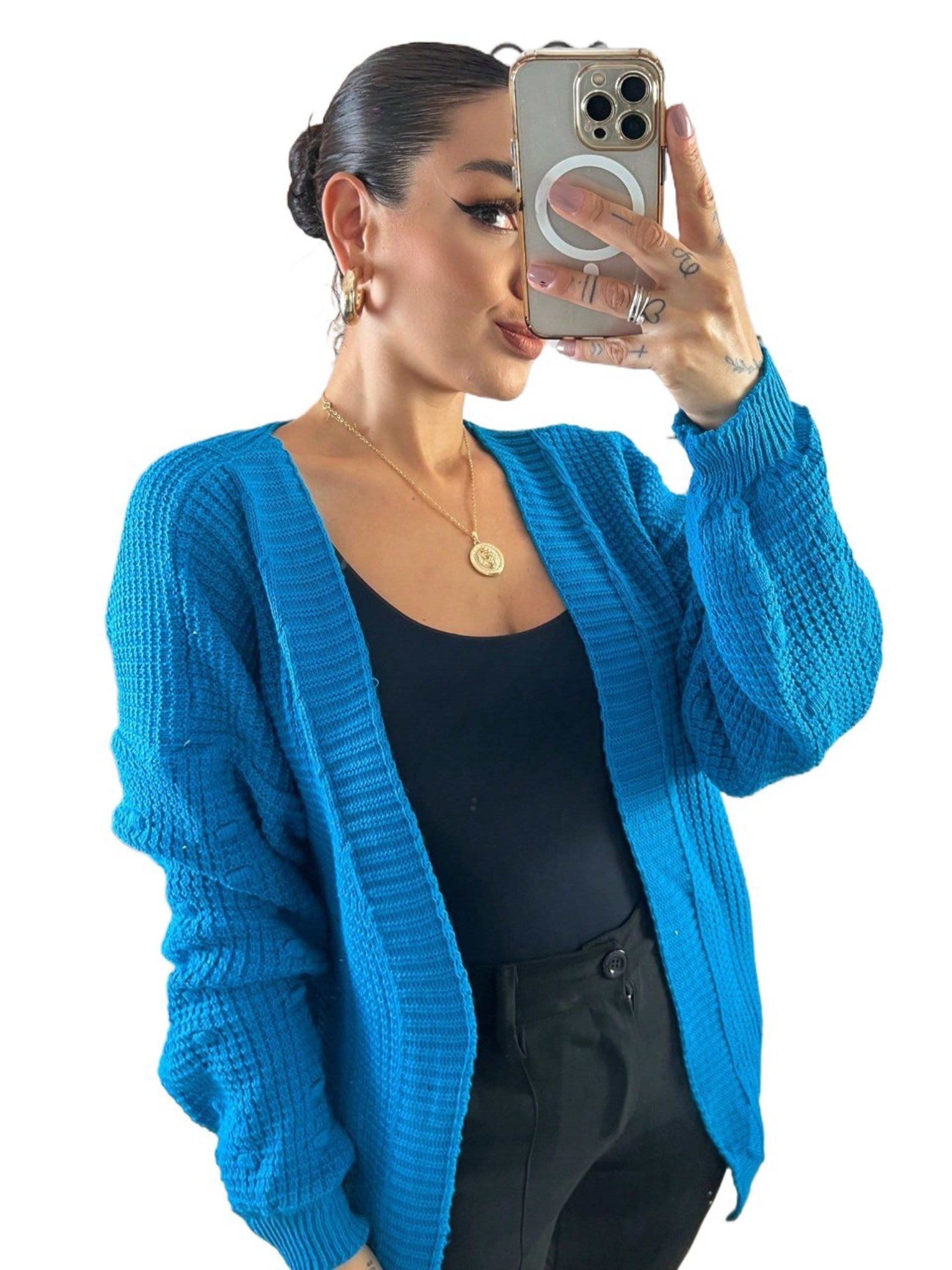 Cardigan Kimono tricot com detalhe de pompon na manga