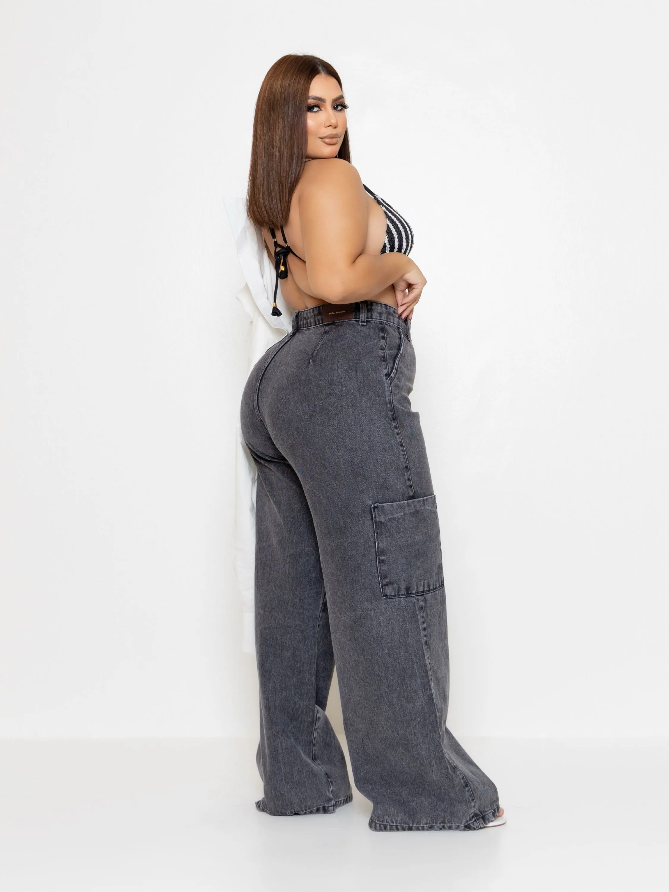 CALÇA WIDE LEG JEANS PRETA MARMORIZADA