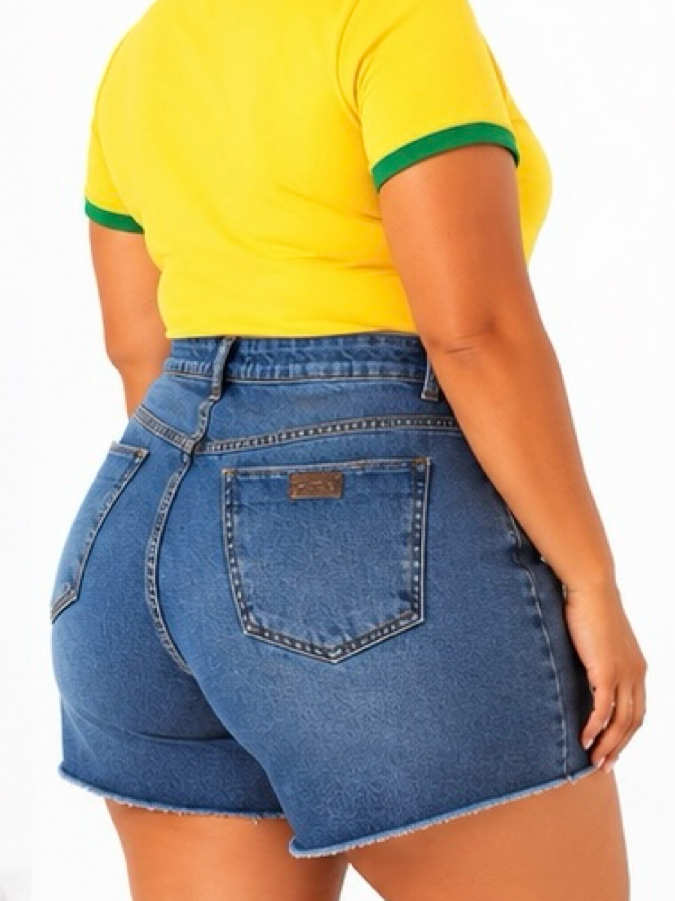 Short Jeans Médio Plus Size 100% algodão barrinha a fio