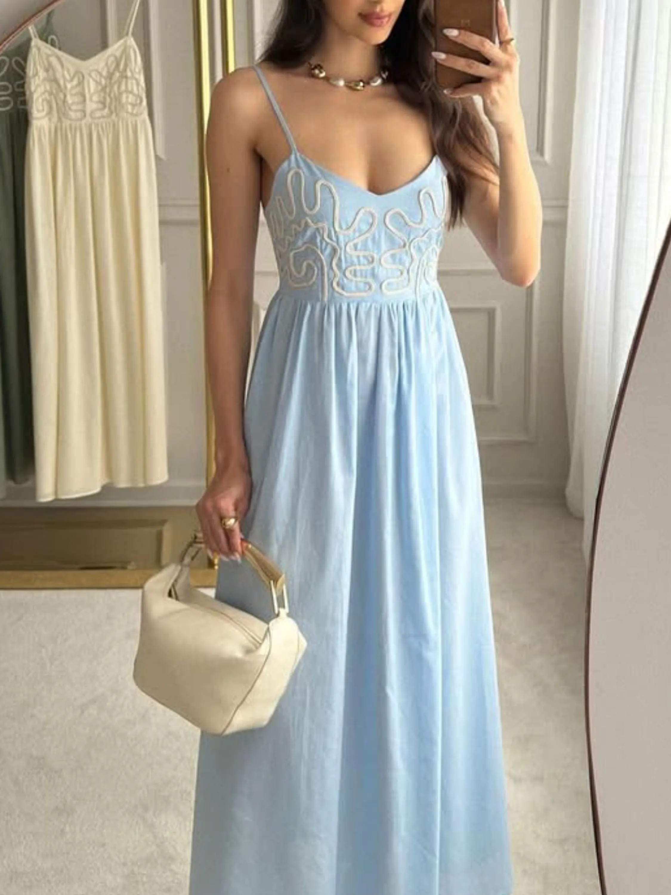 Vestido longo com Bordado