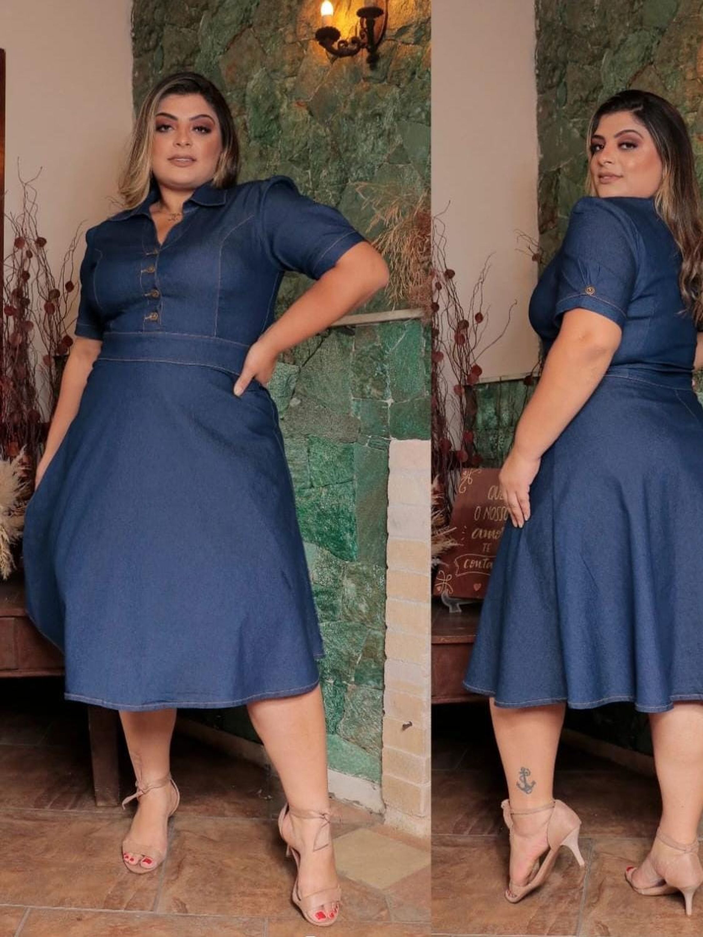 Vestido jeans com detalhe em botões.