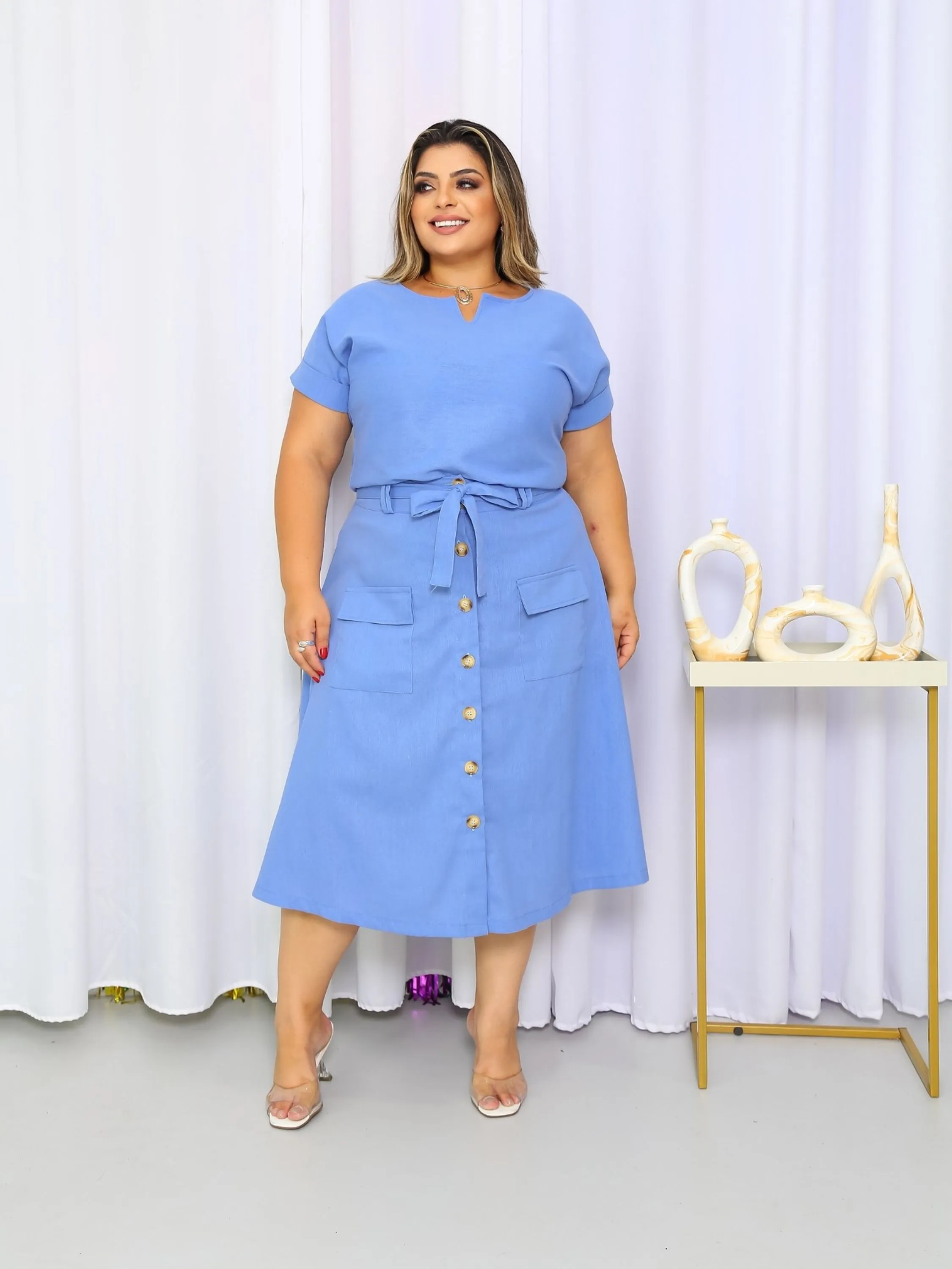 Conjunto Plus SIze Blusa Saia Midi Bolso Cargo Botões E Laço