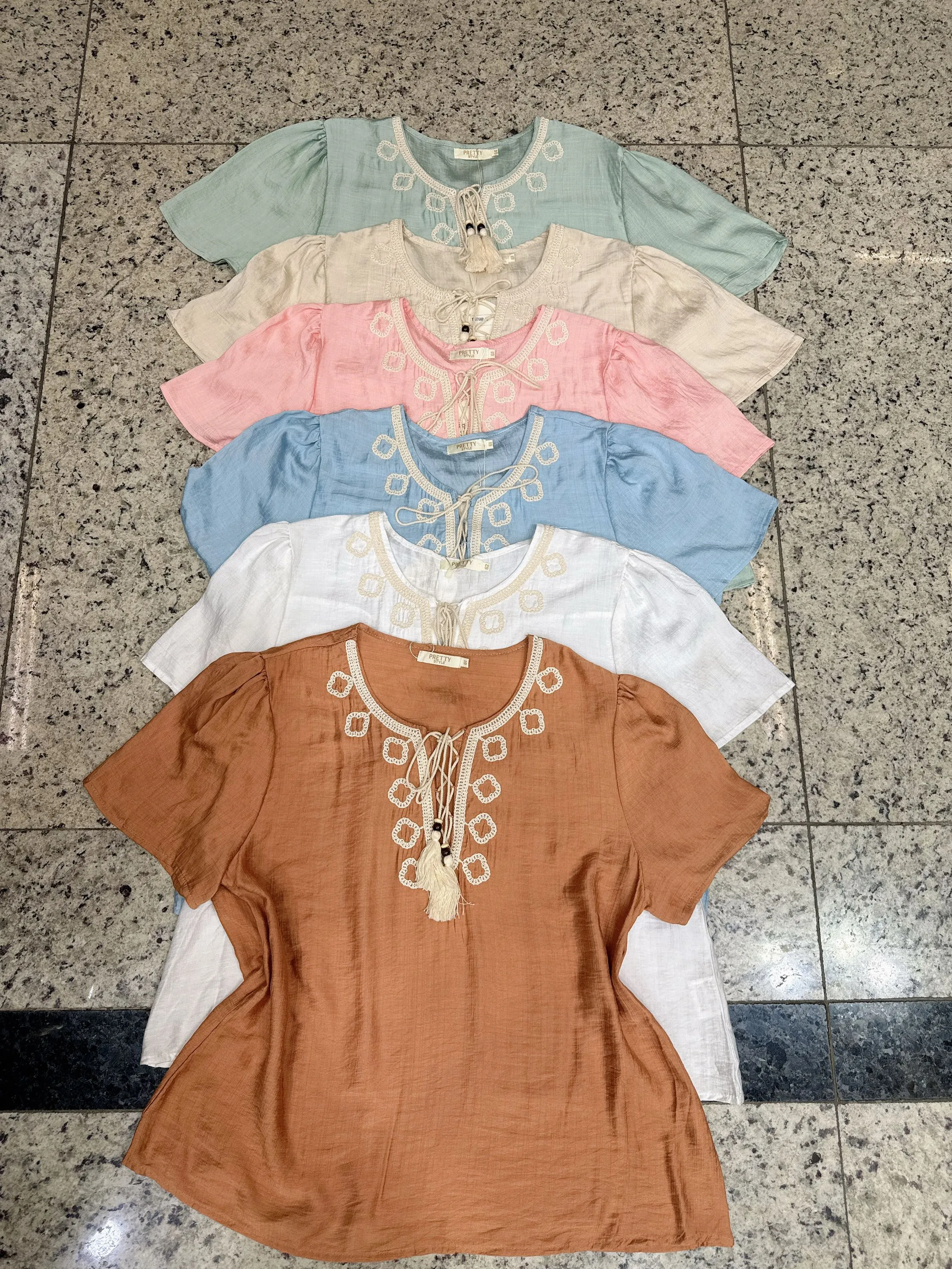 Blusa manga curta plus sais feminina   Enzo