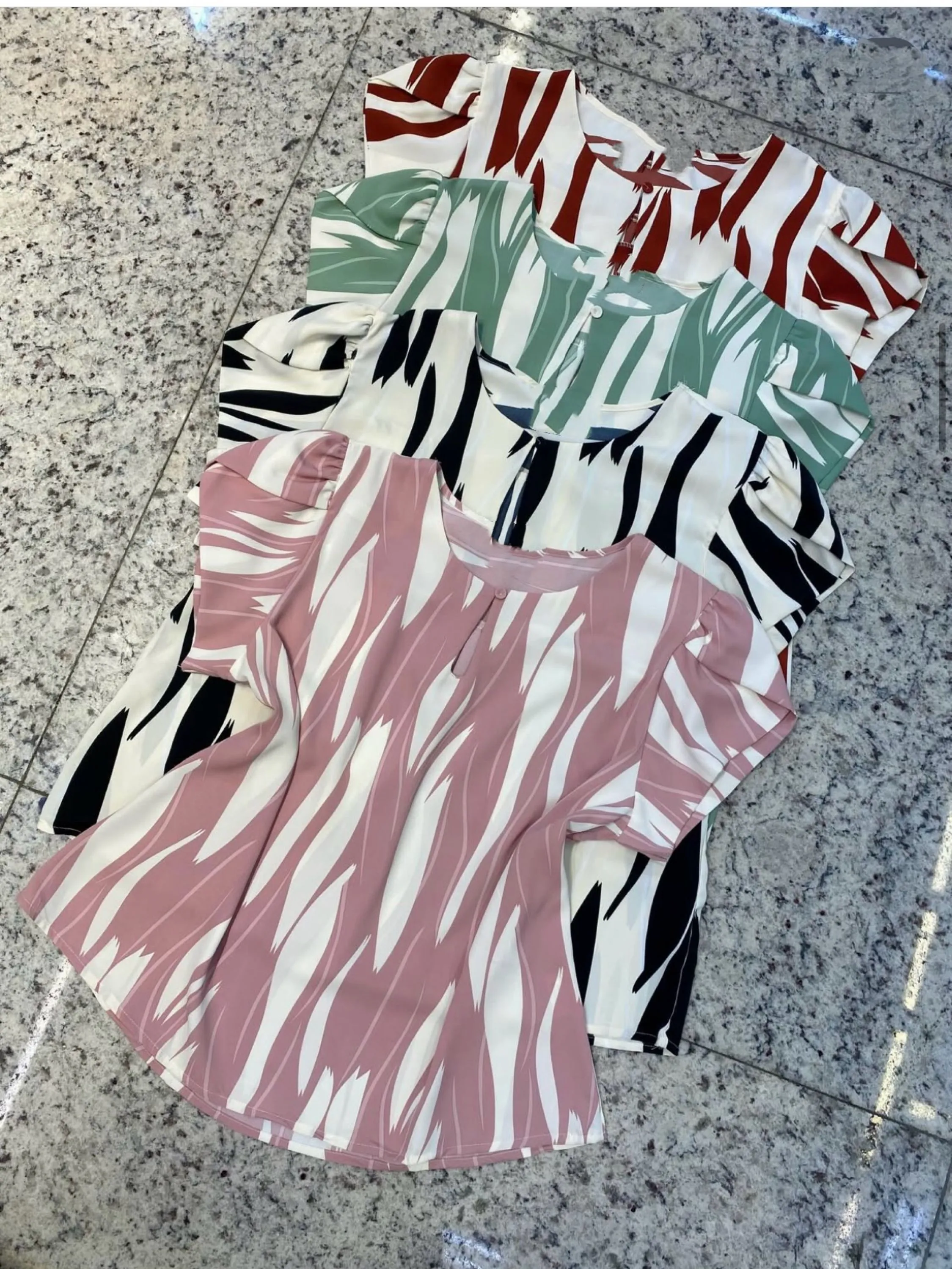 Blusa manga curta feminina    Enzo