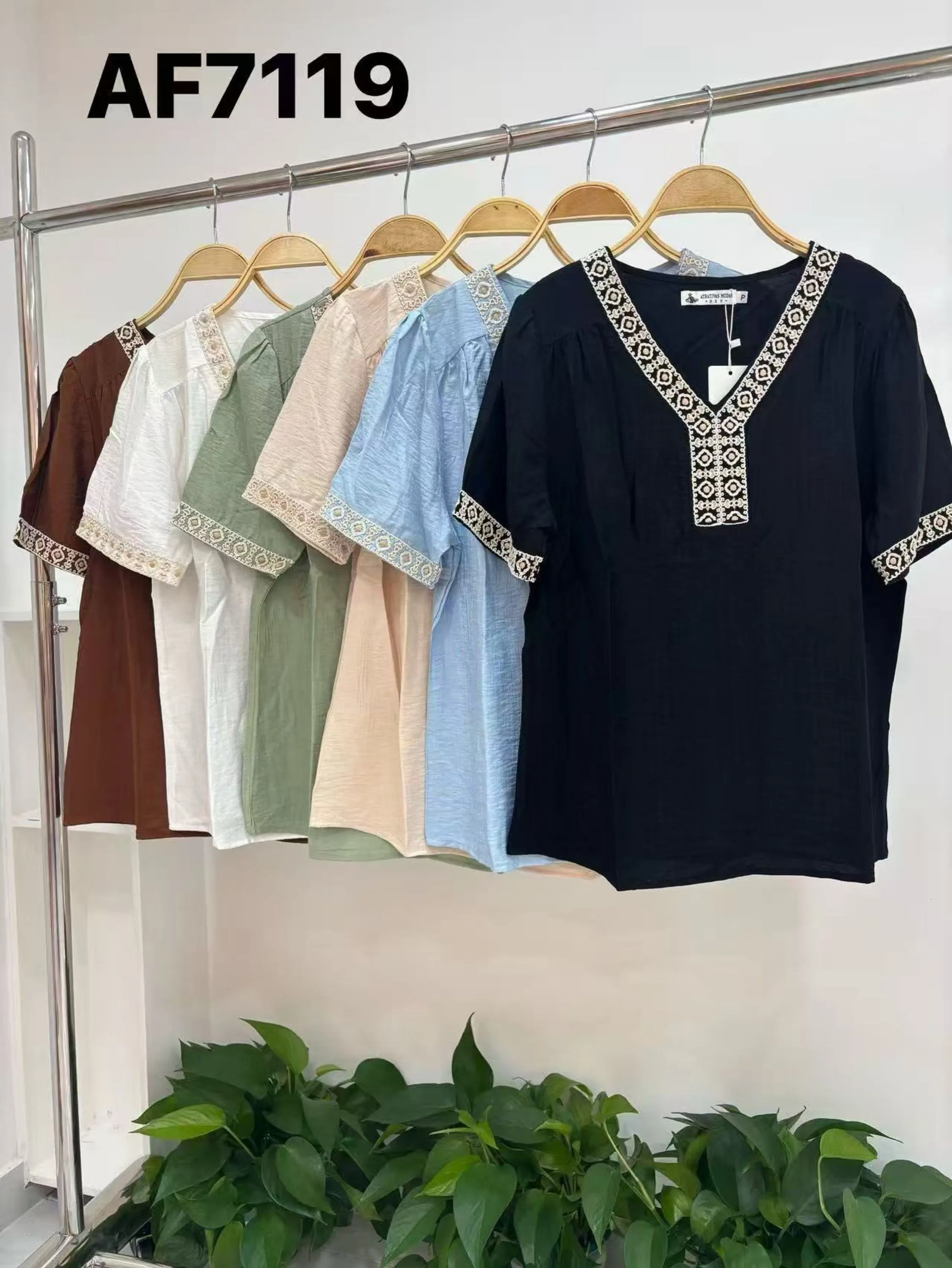 Blusa com bordado feminina    Enzo