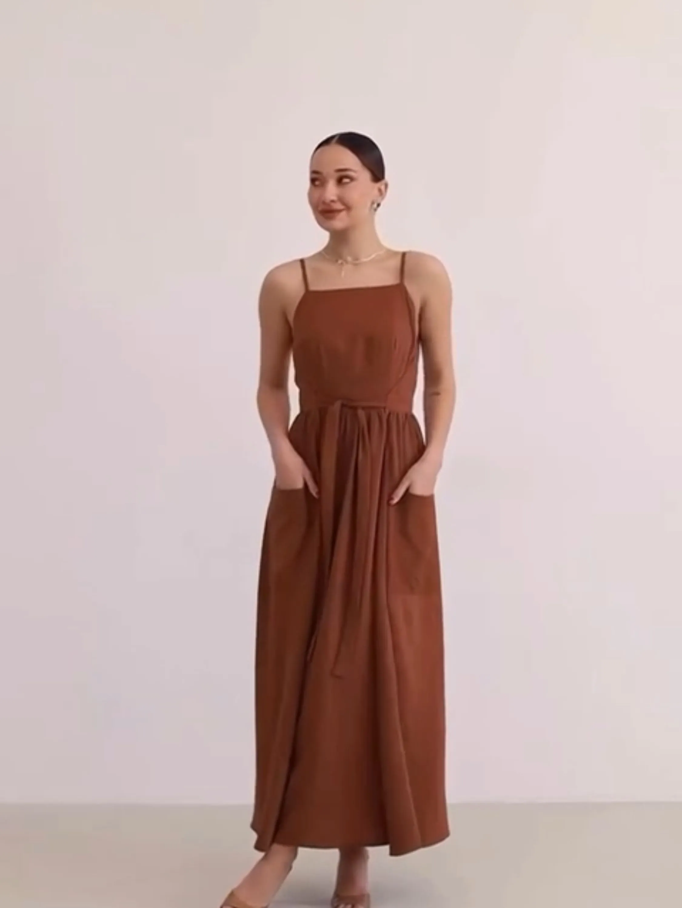 0007 Vestido tecido marrant