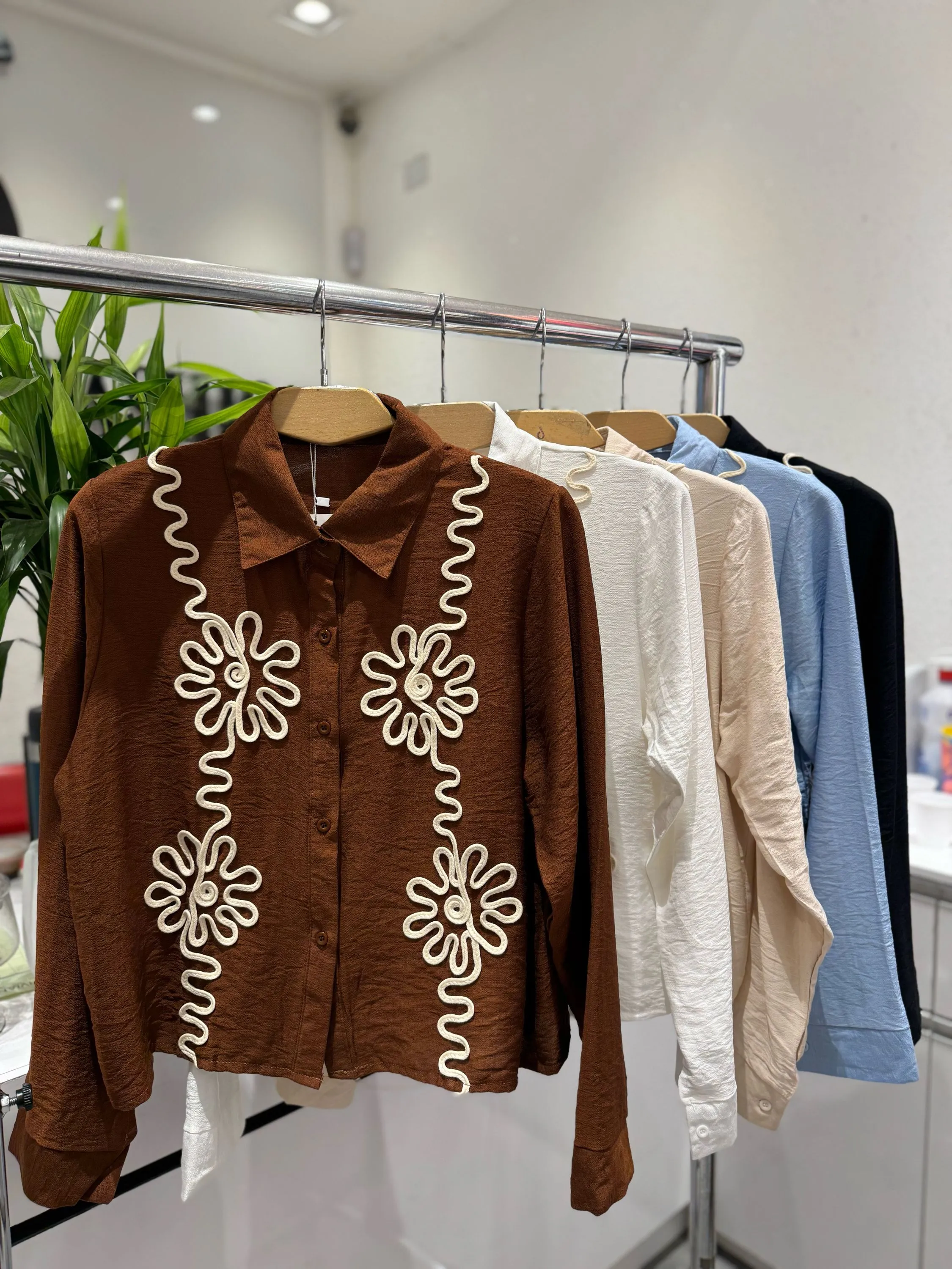 Novidades de camisas manga longa bordado
