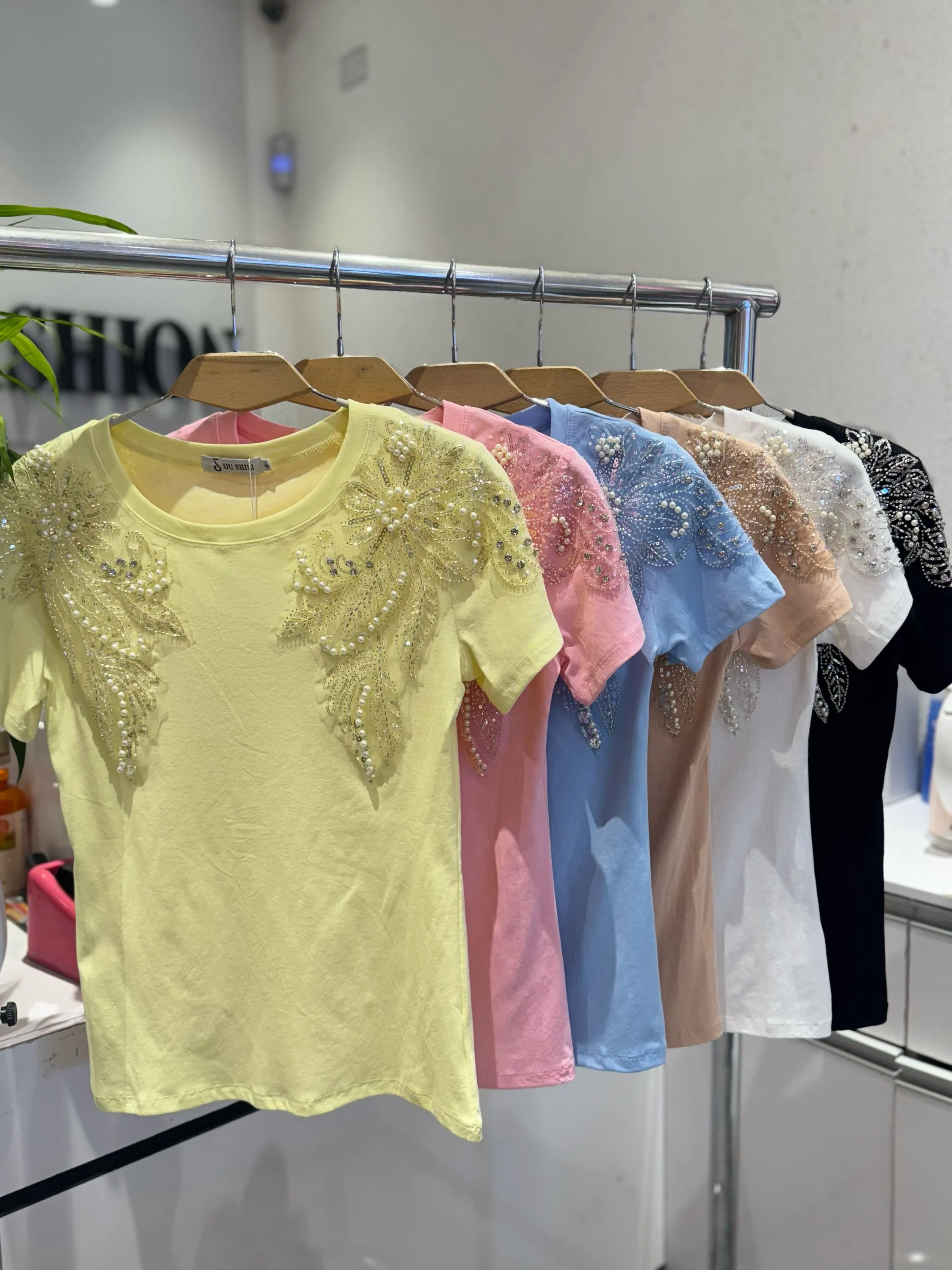 Camiseta Estilo normal com brilho 💖