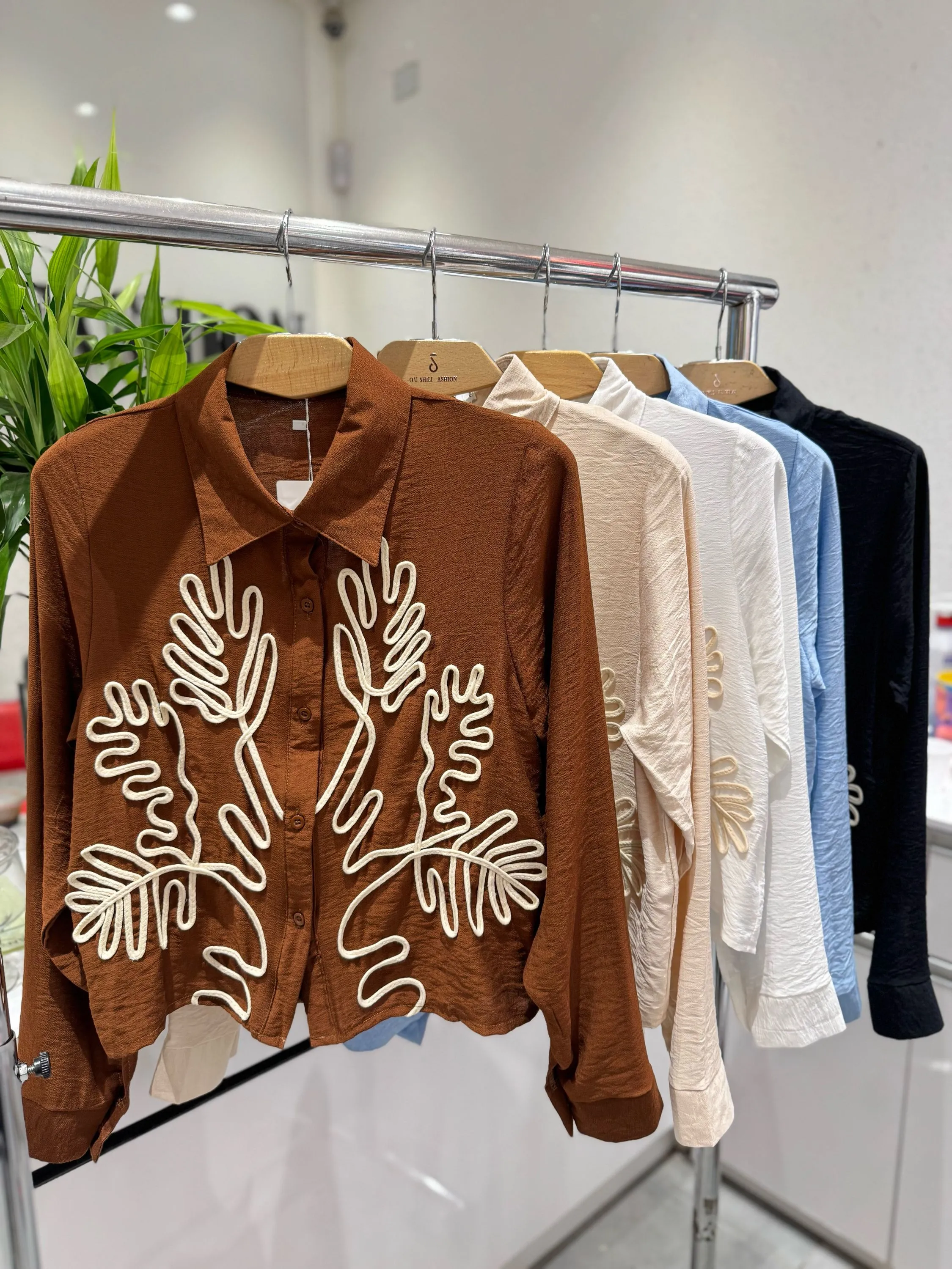 Novidades de camisas manga longa bodado