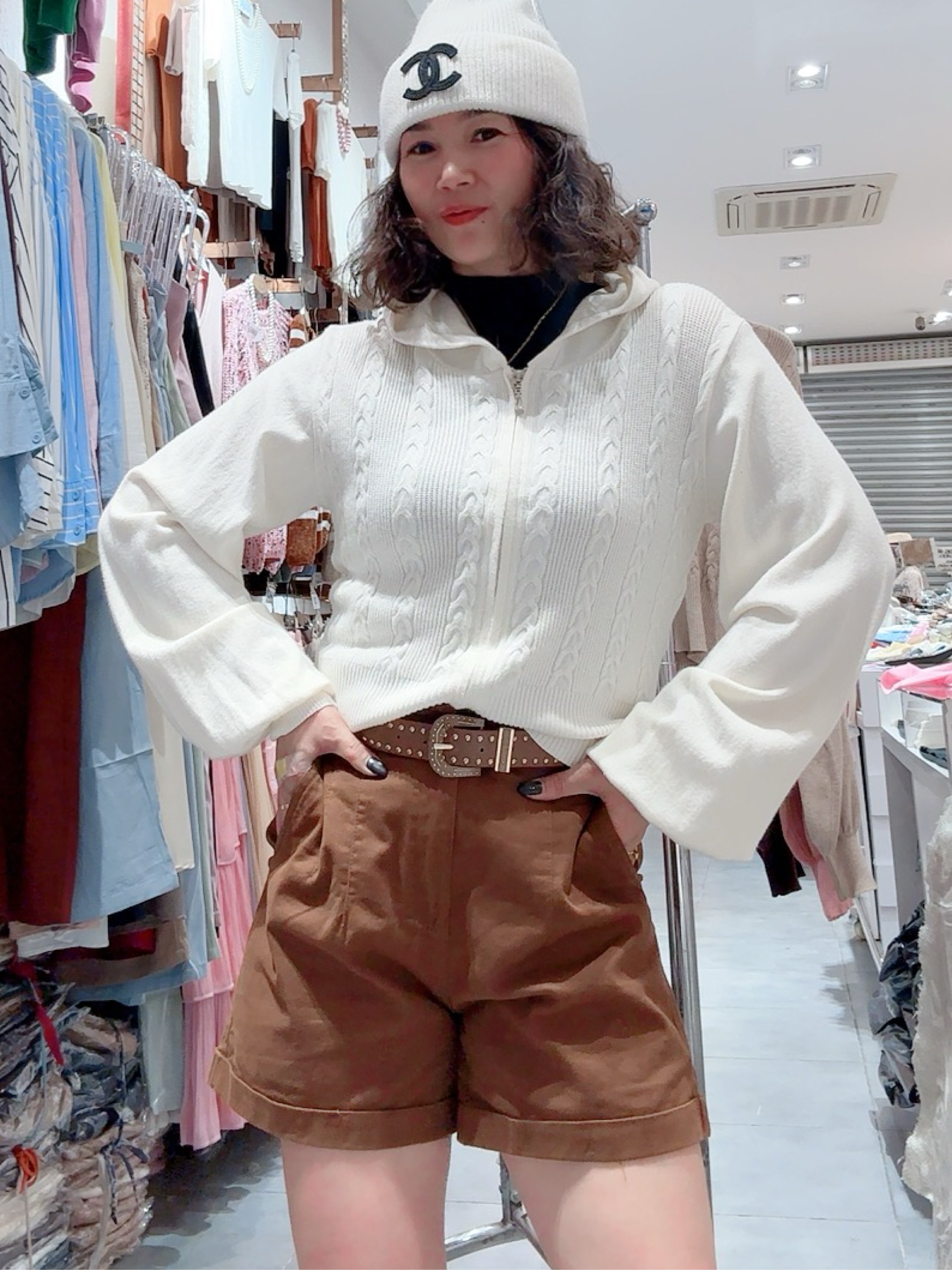 Blusa de motal Mangas de lanterna com capuz