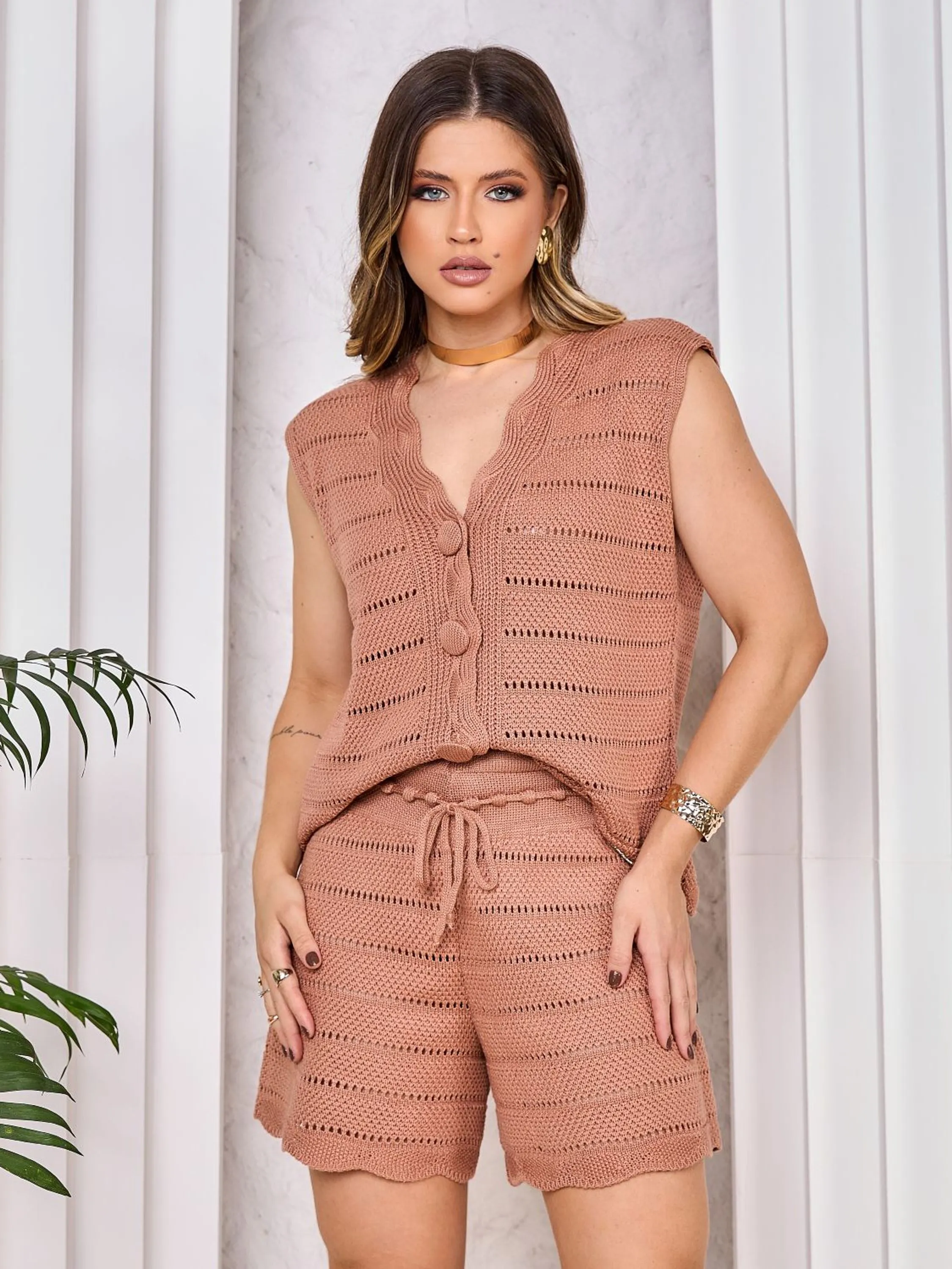 Conjunto Tricot Bata Calor Shorts Furos Saída De Praia Verão