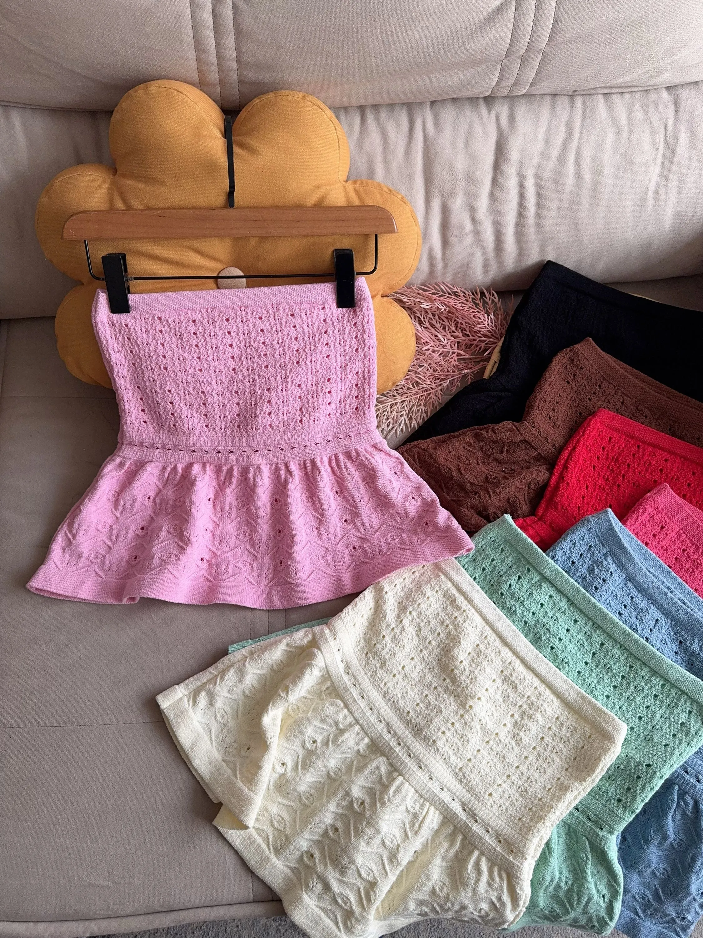 Cropped  modal  Elisa Linda modal