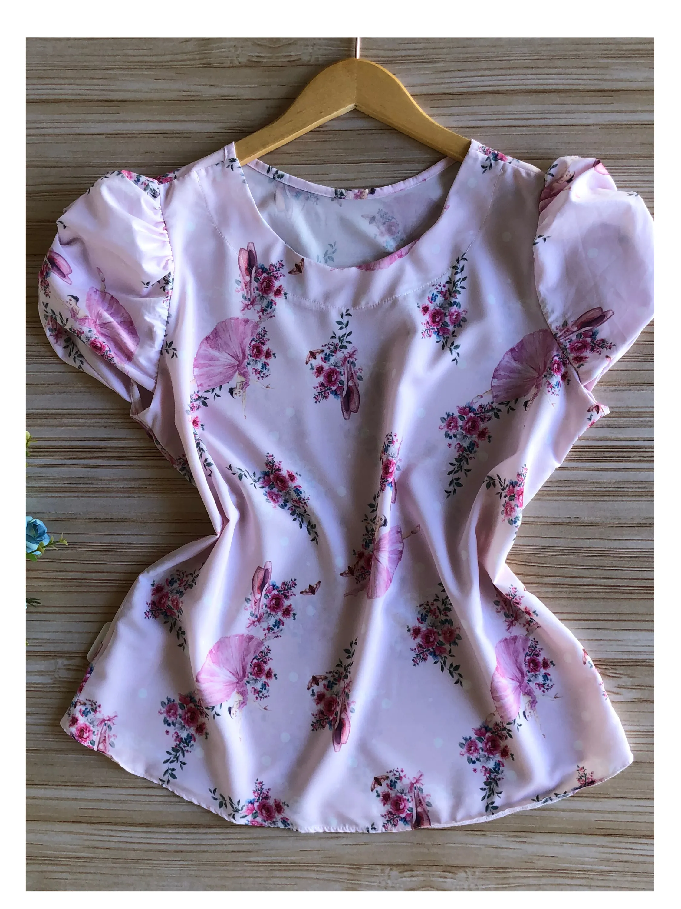 Blusa Romântica Estampada M (40)