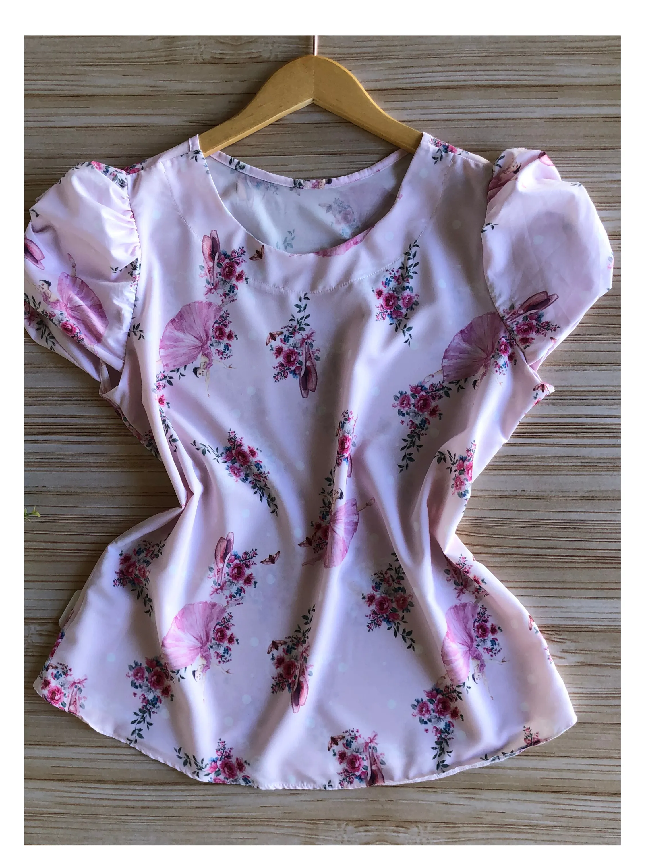 Blusa Romântica Estampada G (42)