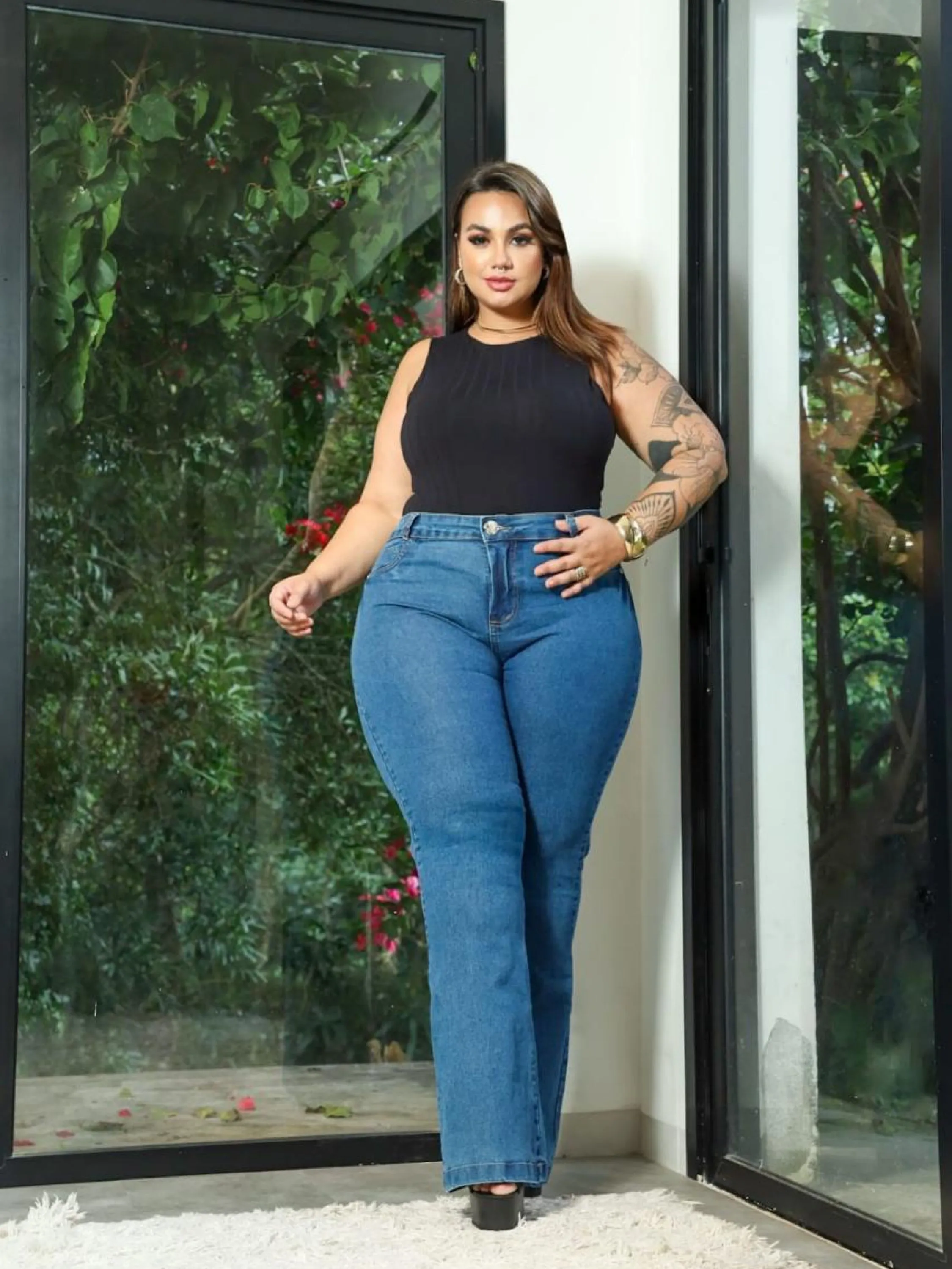 Calça Flare Plus Size com Lycra