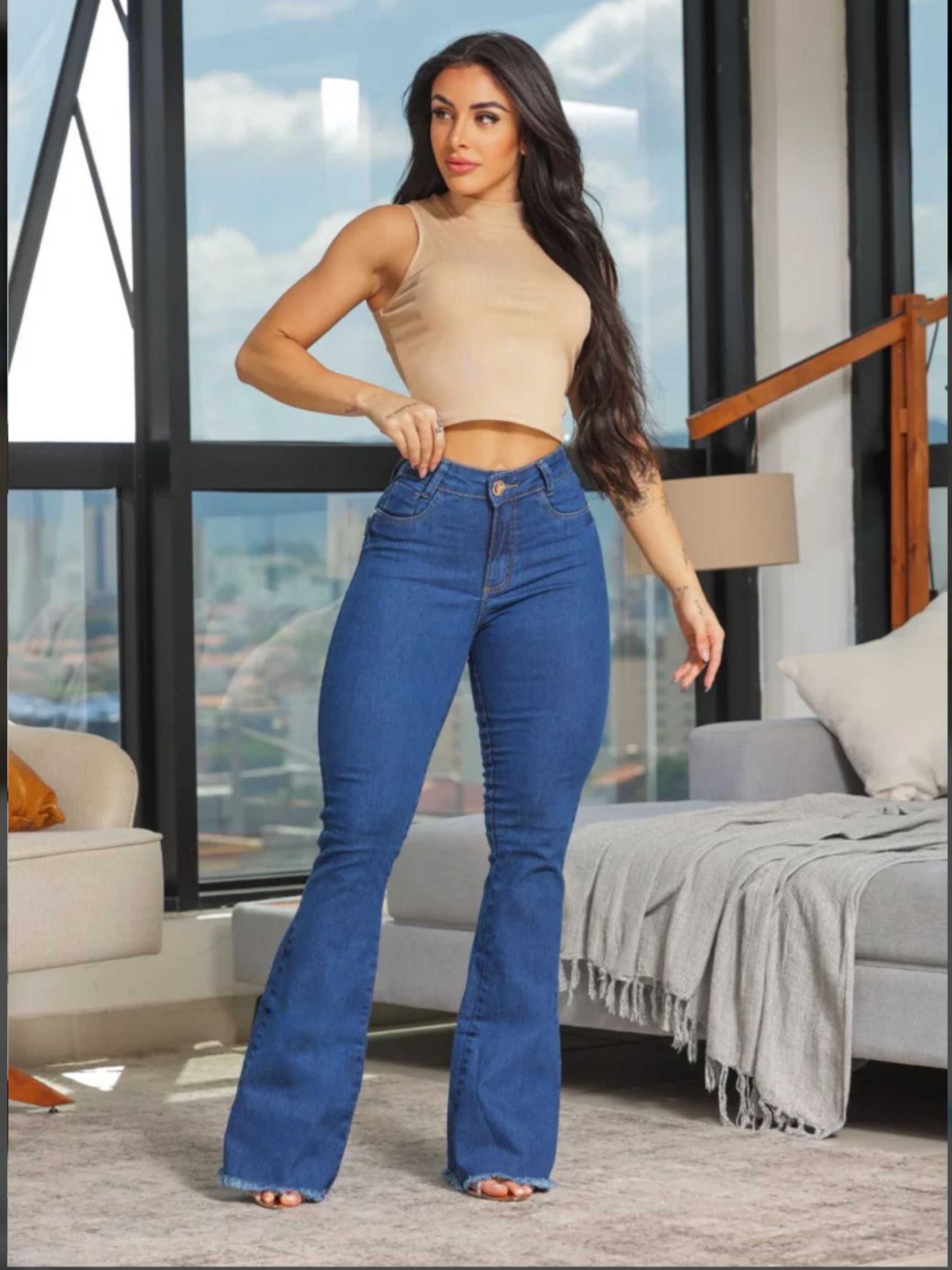 Calça Flare Barra Desfiada - com lycra