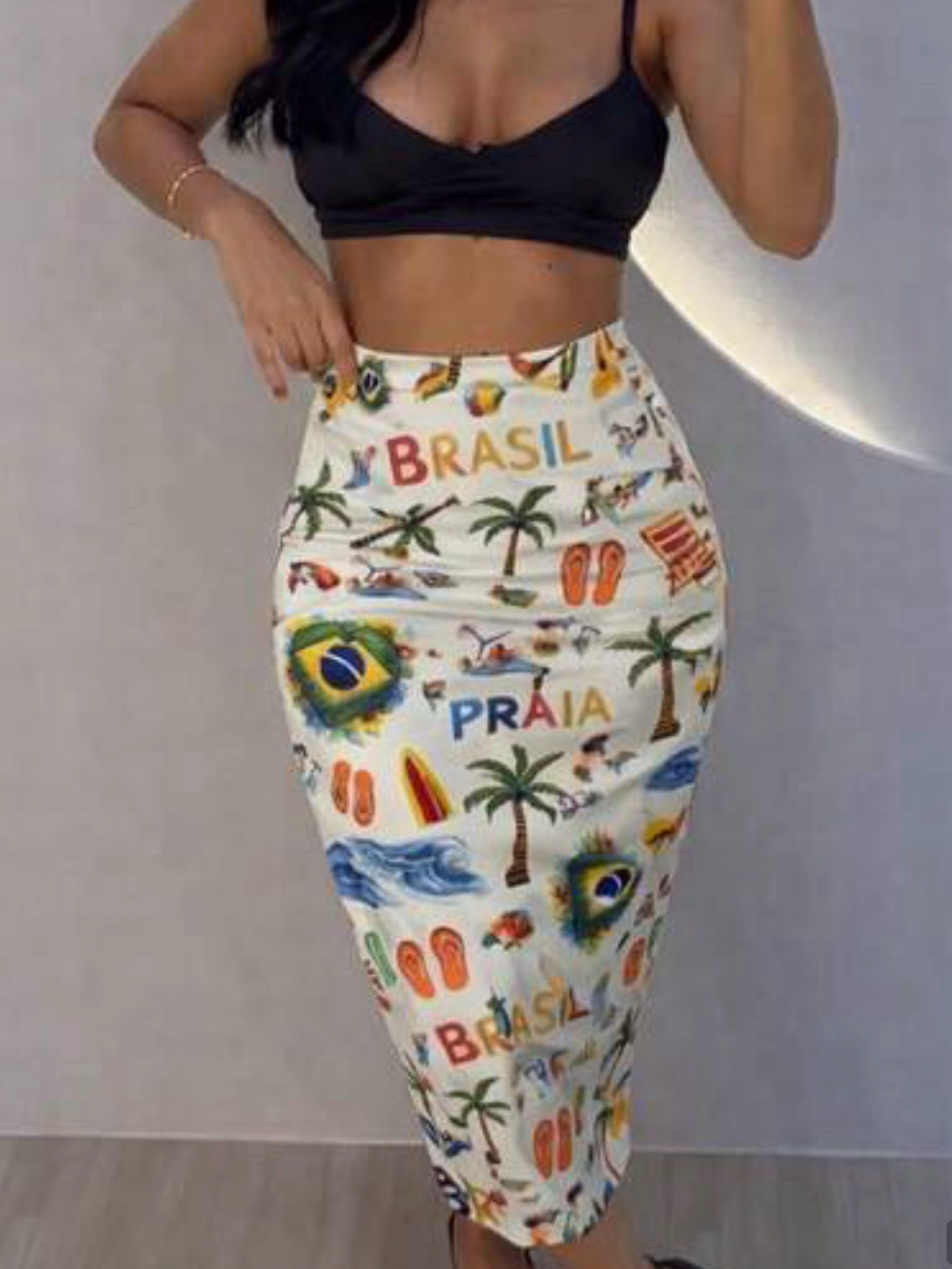 Saia feminina MID inspiração Brasil
