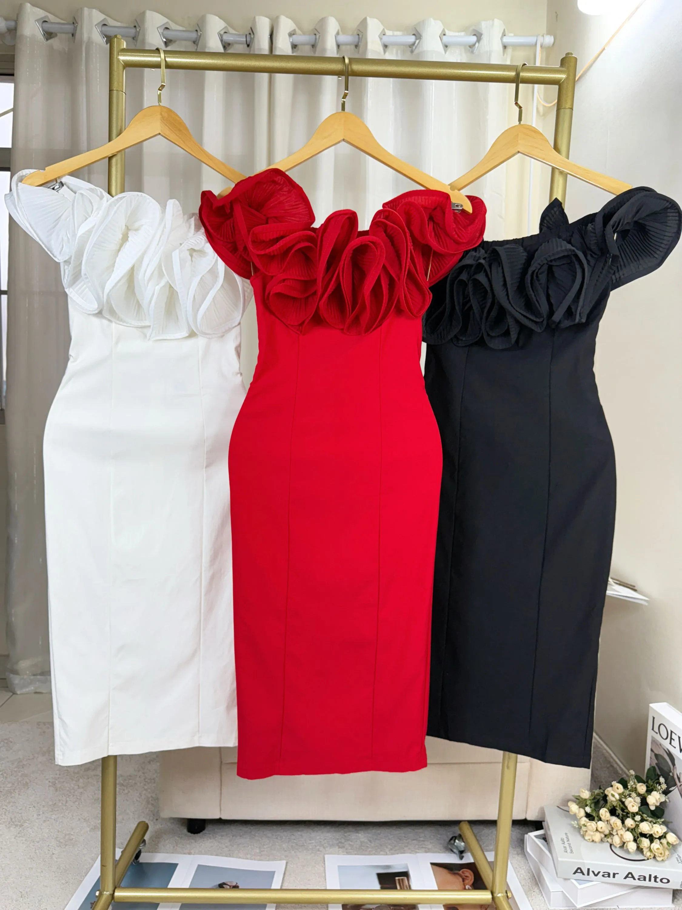 Fancy Modas vestido mid com babado