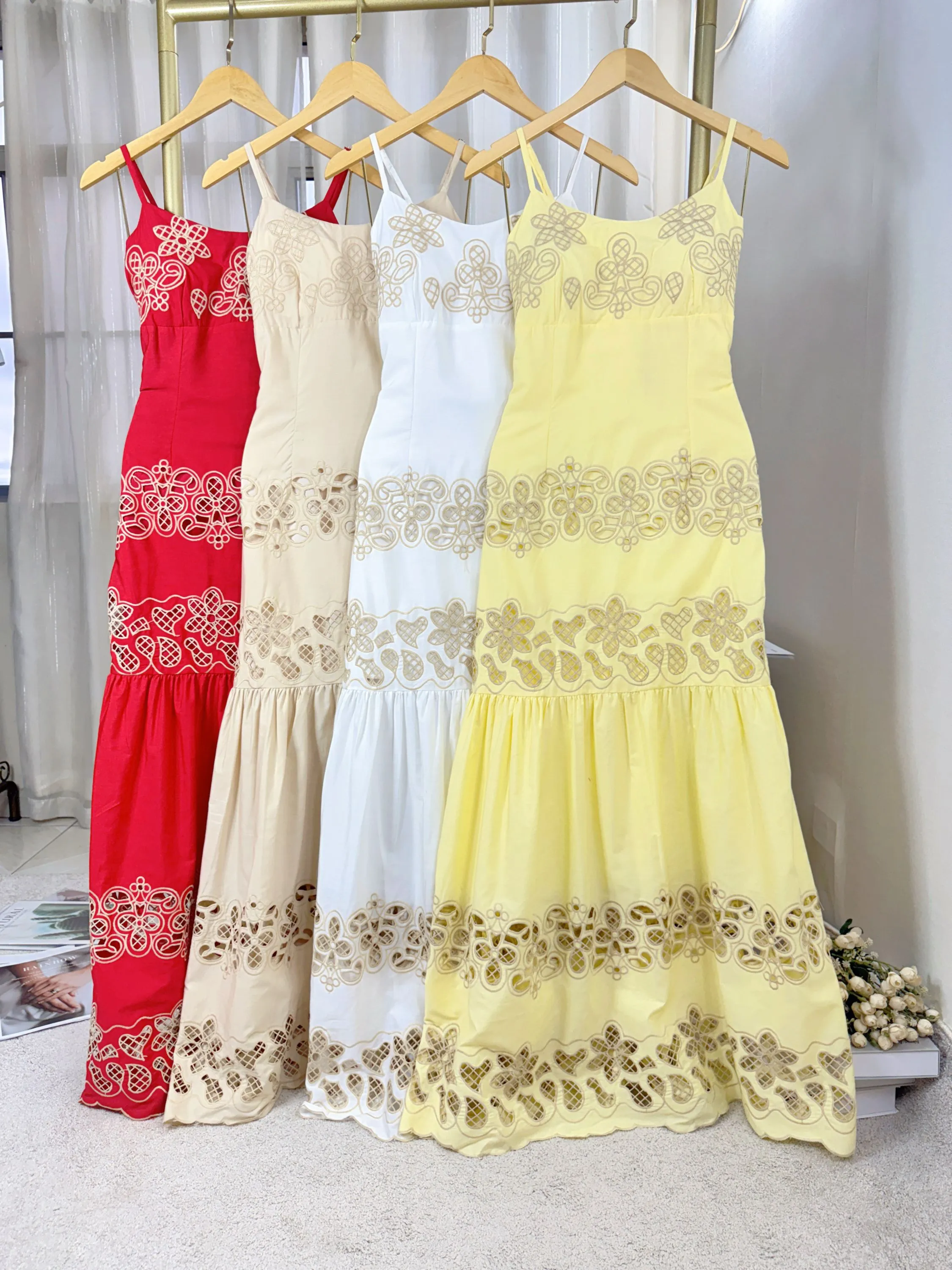 Fancy Modas vestido bordado longo