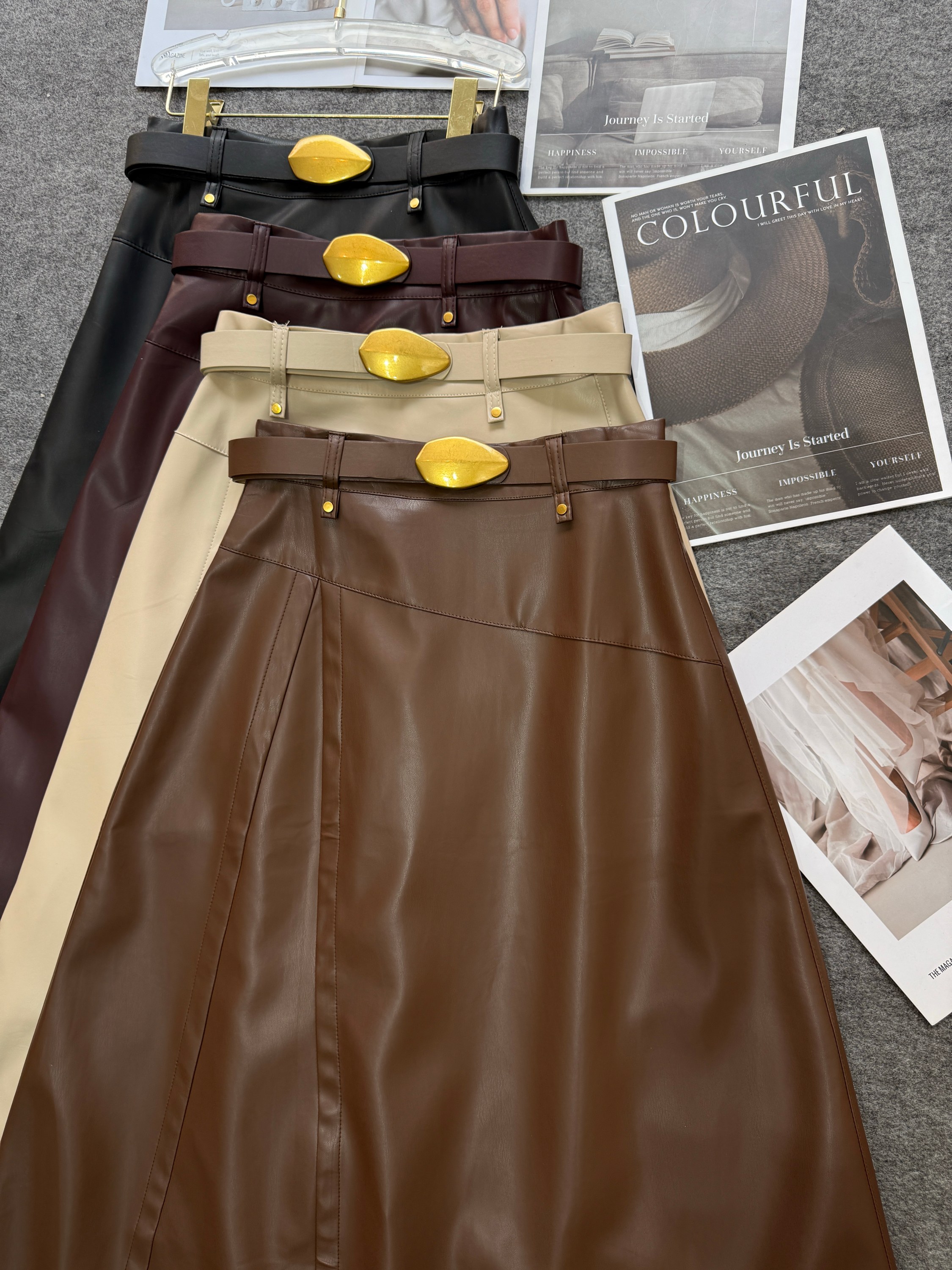 Fancy Modas saia couro