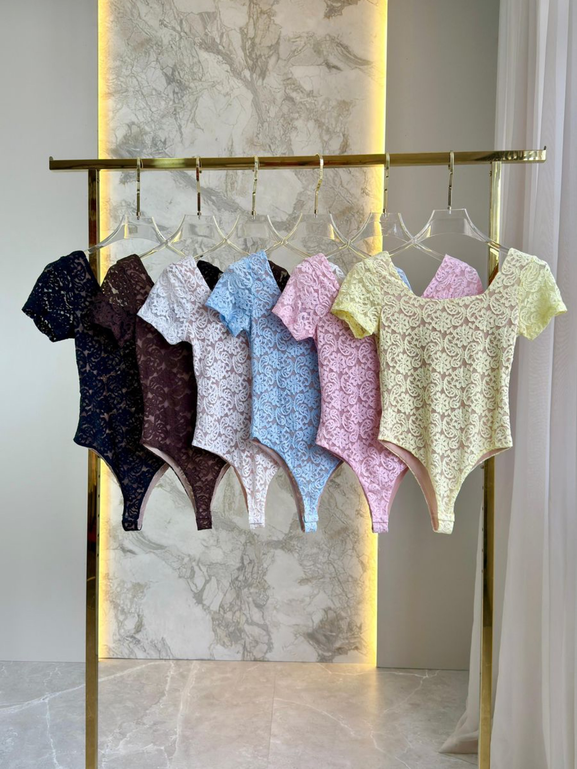 Fancy modas blusa renda forrada