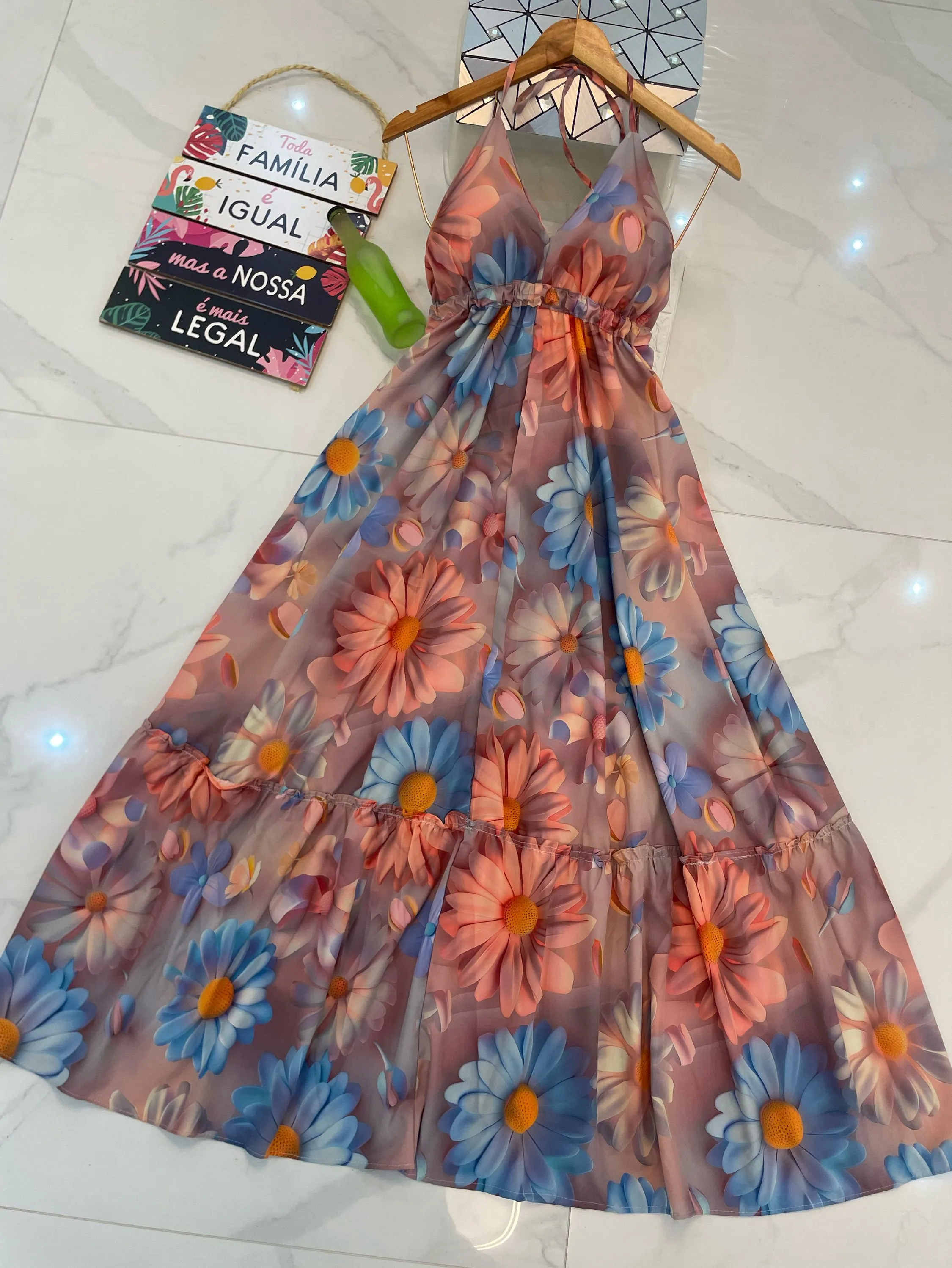 V0104,vestido longo novo, com bojo 3D, costa nua.