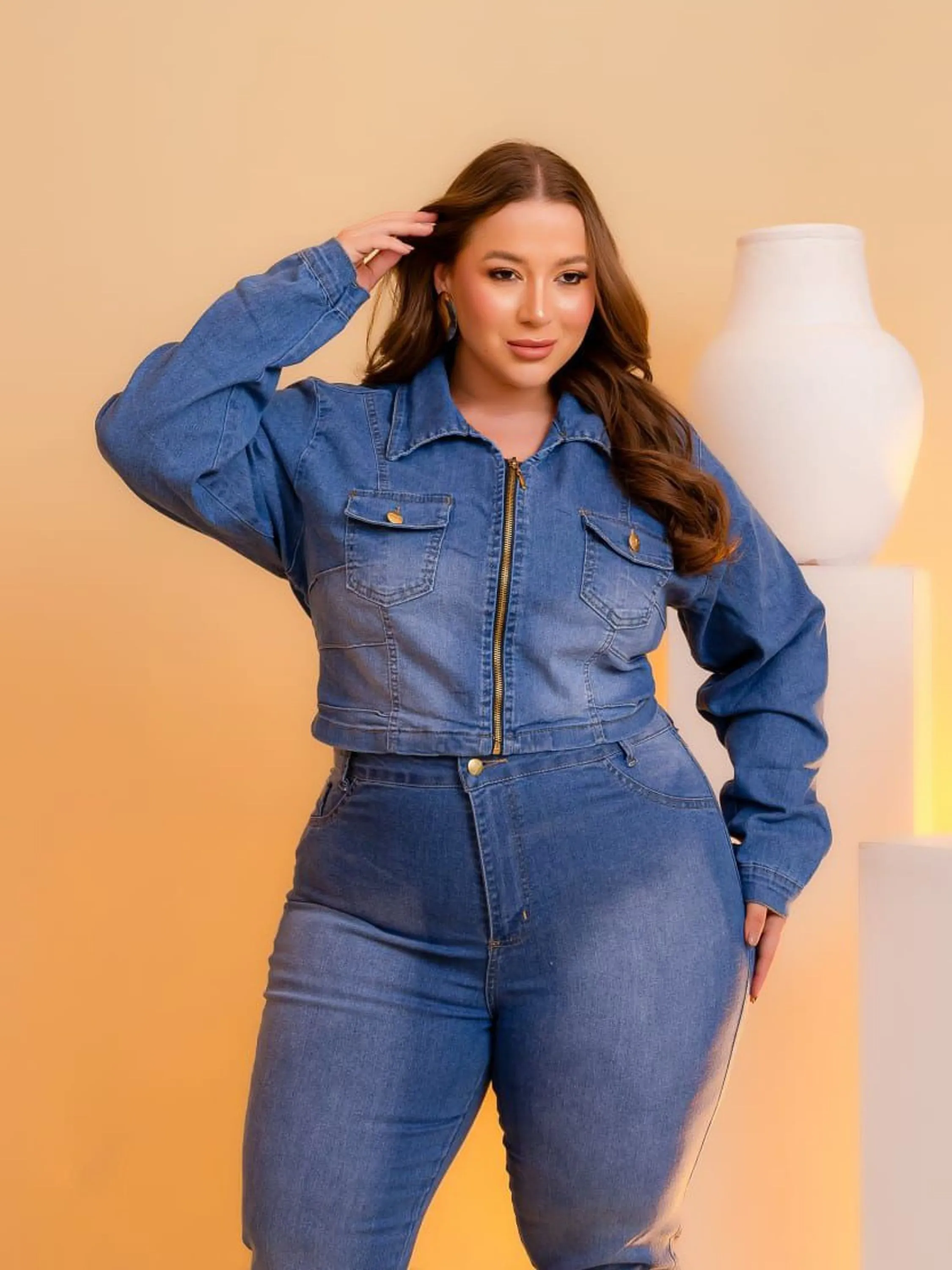 Conjunto Jaqueta + Capri com lycra Plus Size até o 54
