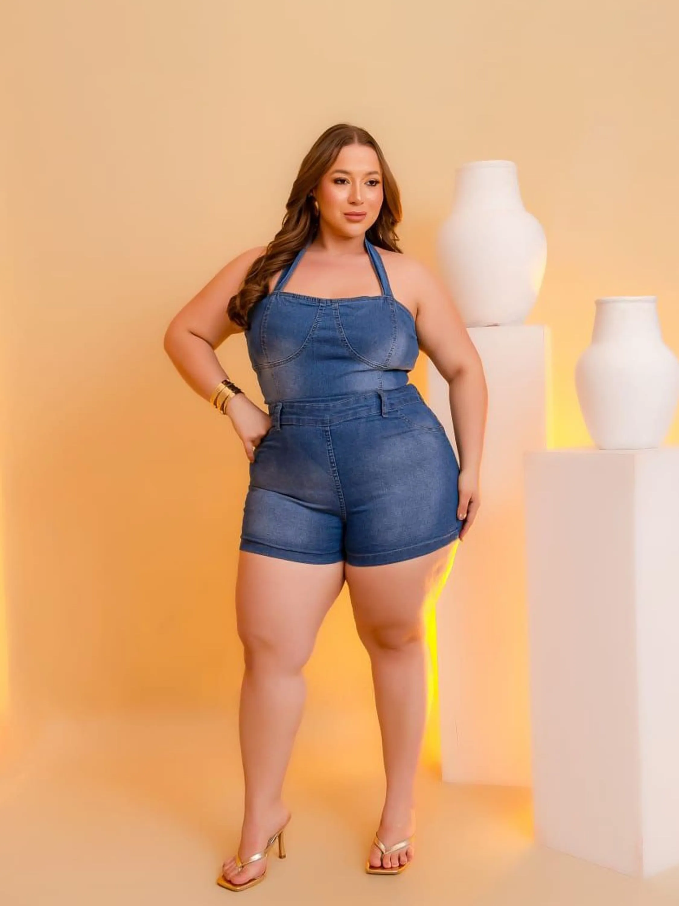 Macaquinho frente única Jeans com lycra Plus Size até o 54