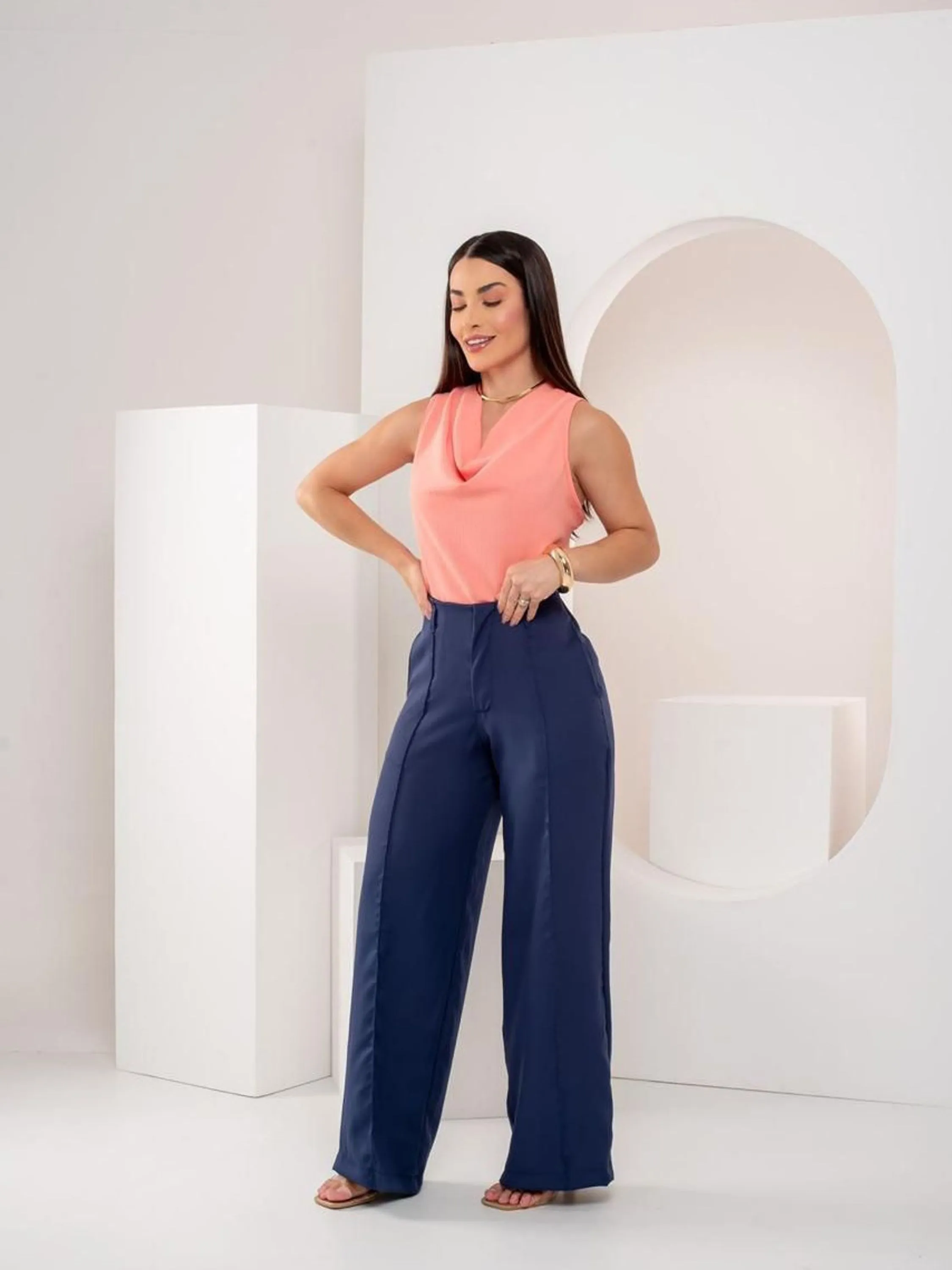 Calça Pantalona tecido Alfaiataria sem lycra