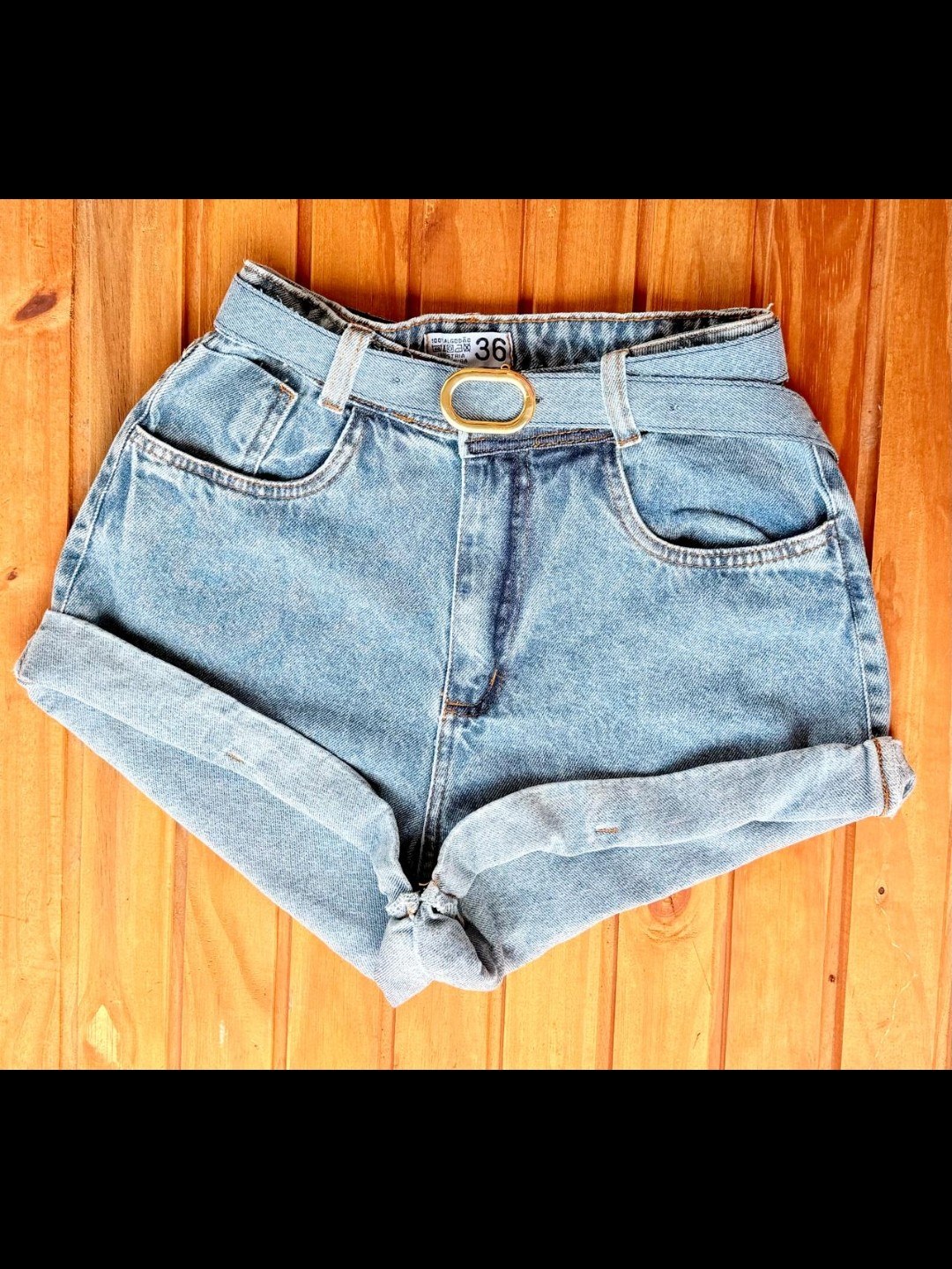 Short jeans com cinto feminina