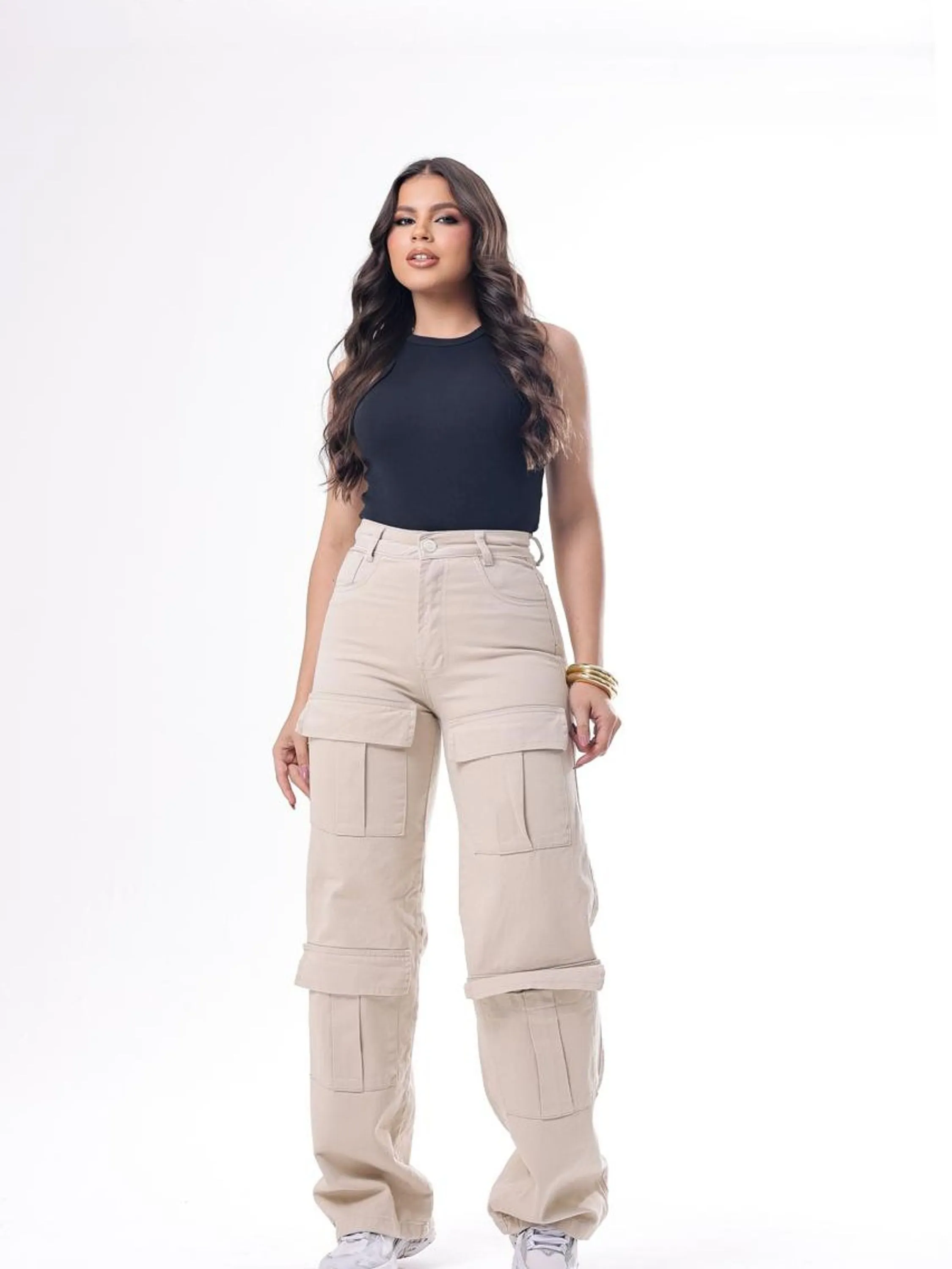 Calça jeans wide leg cargo feminina