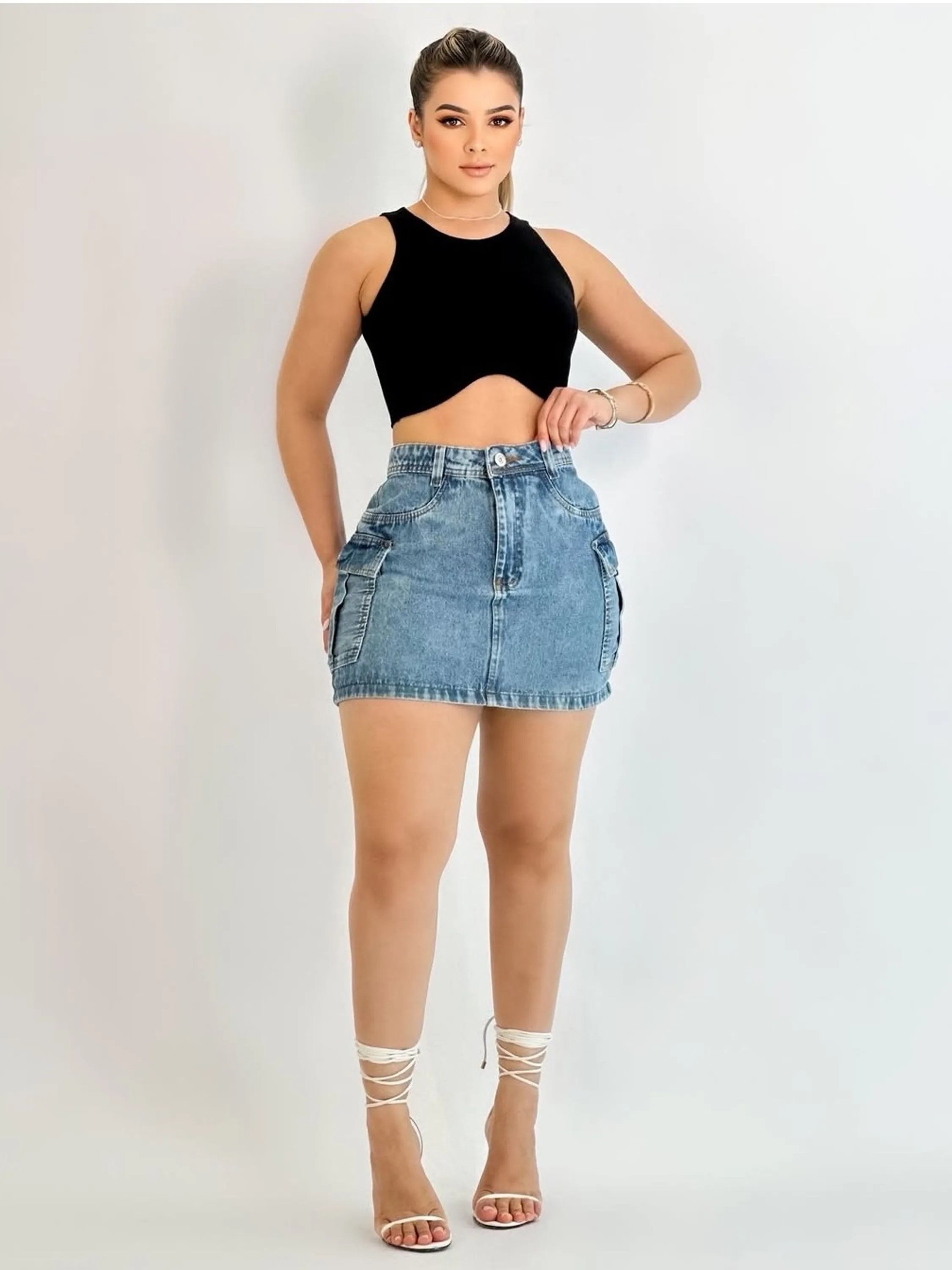 Saia jeans cargo feminina