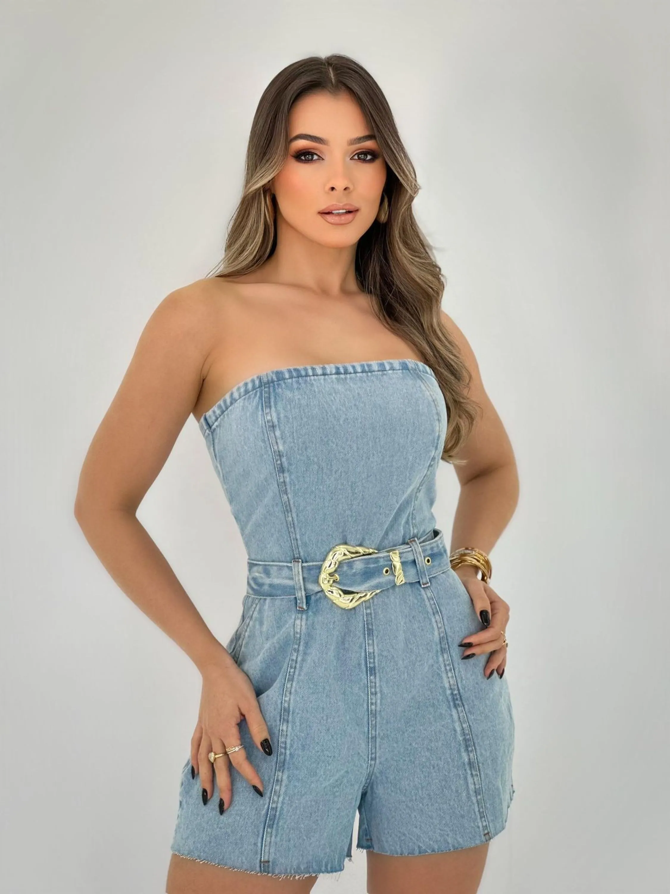 Macaquinho jeans feminina