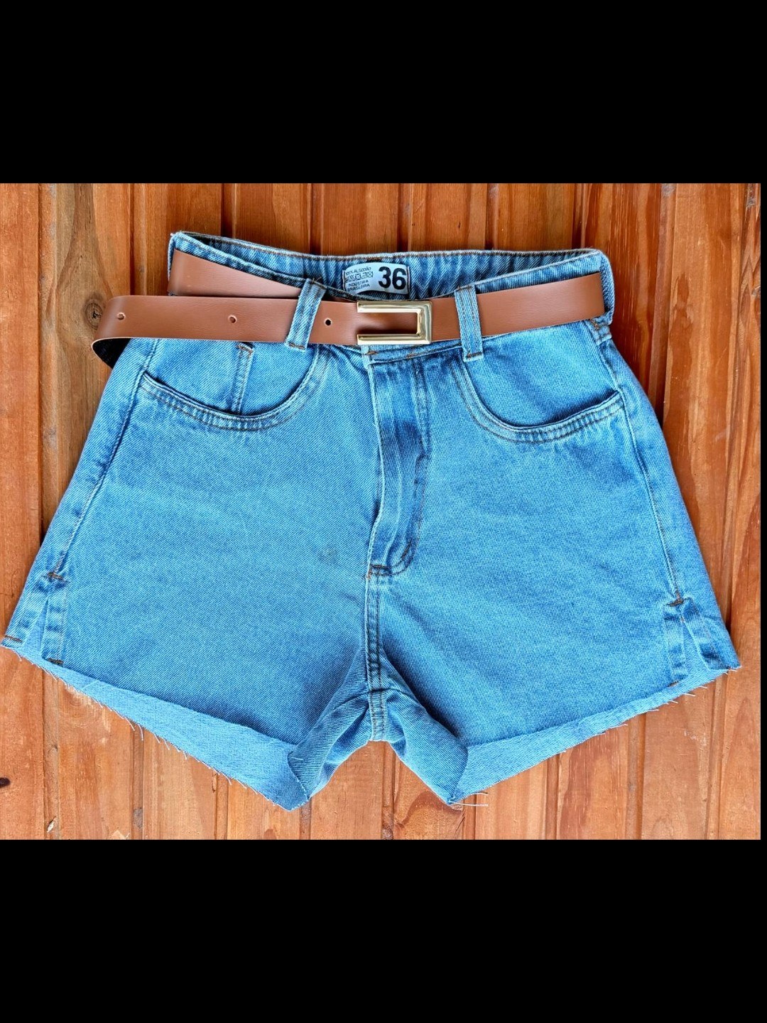 Short jeans com cinto feminina