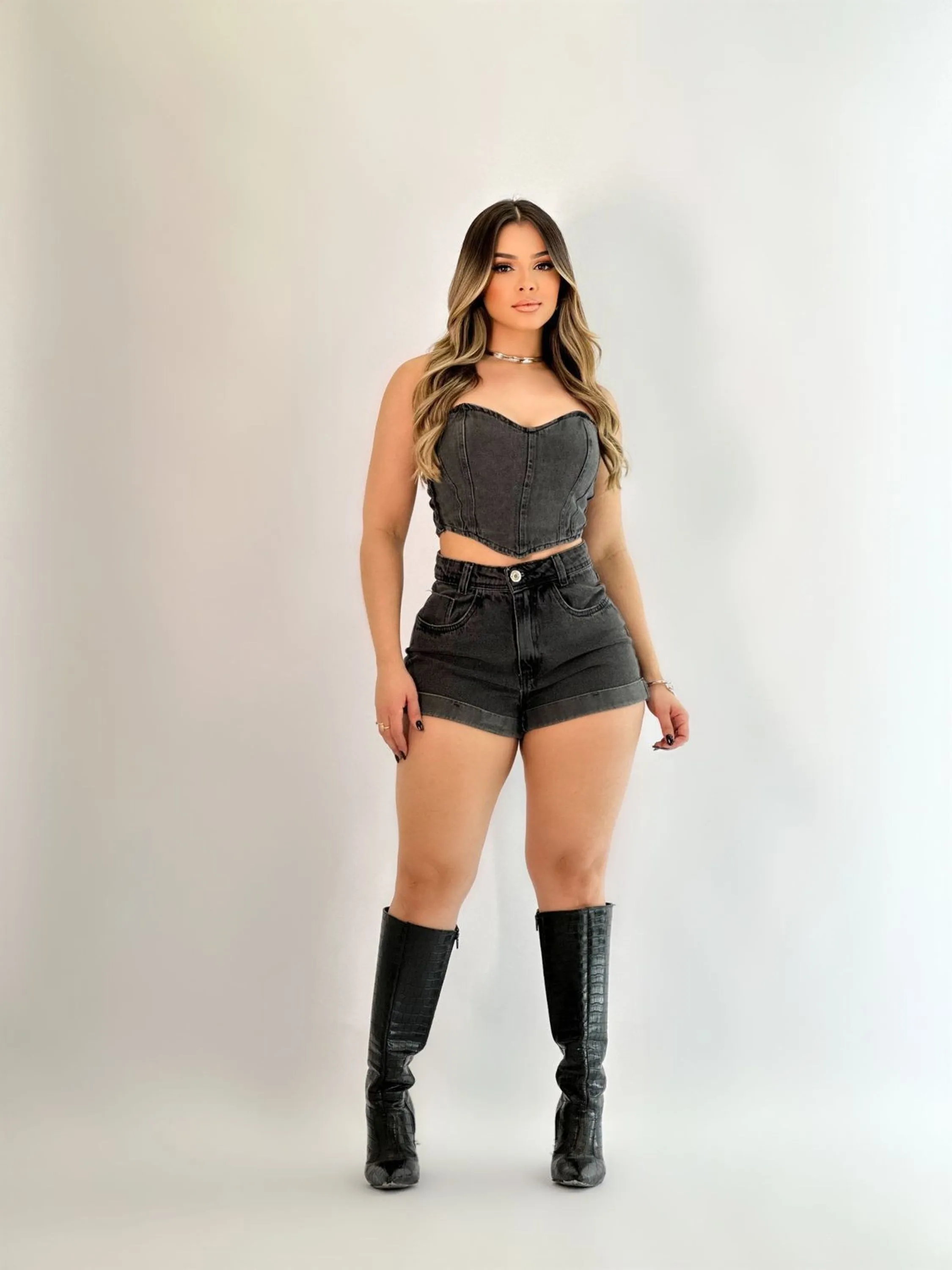 Conjunto jeans preto feminina