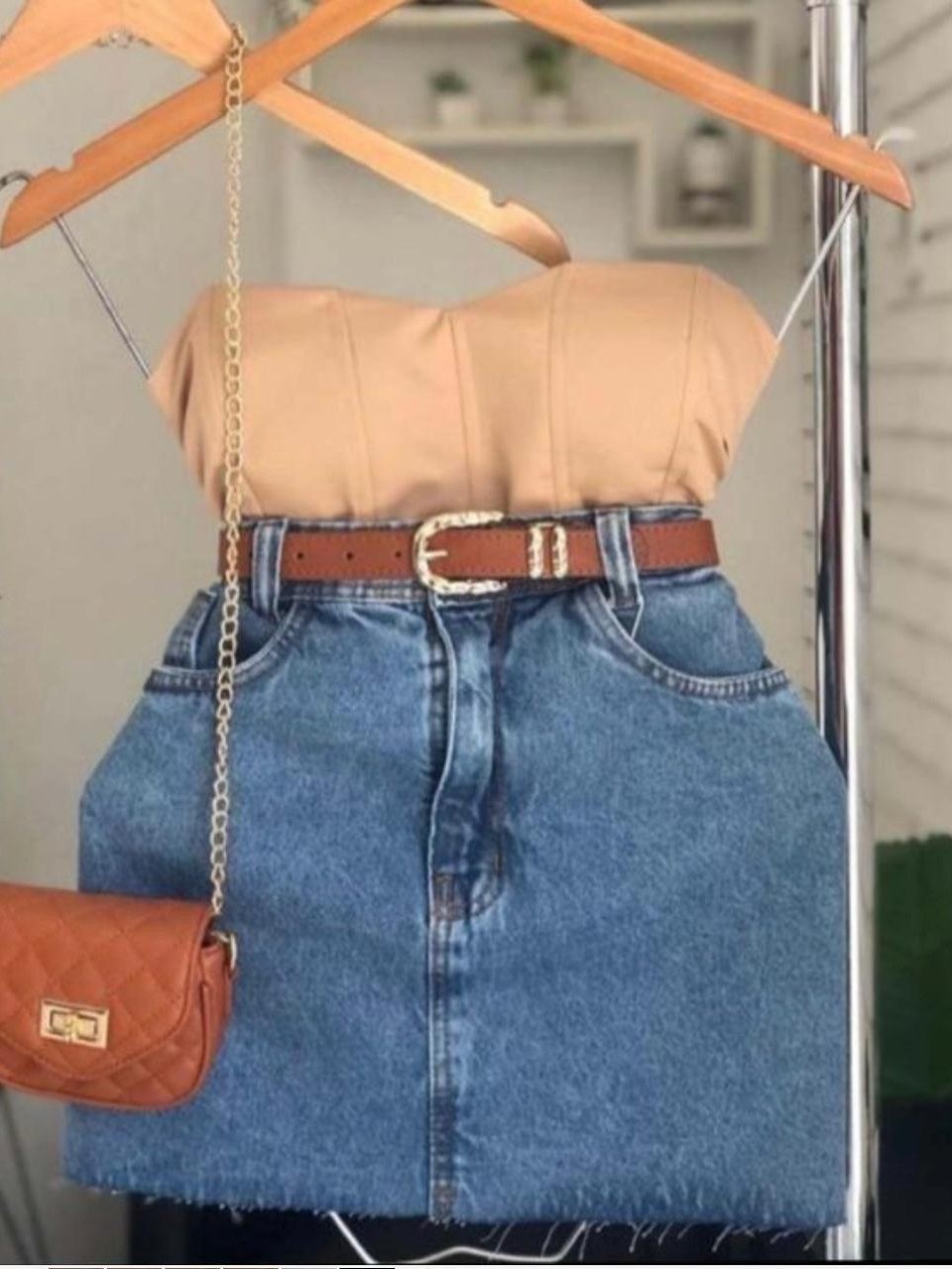 Saia jeans com cinto feminina