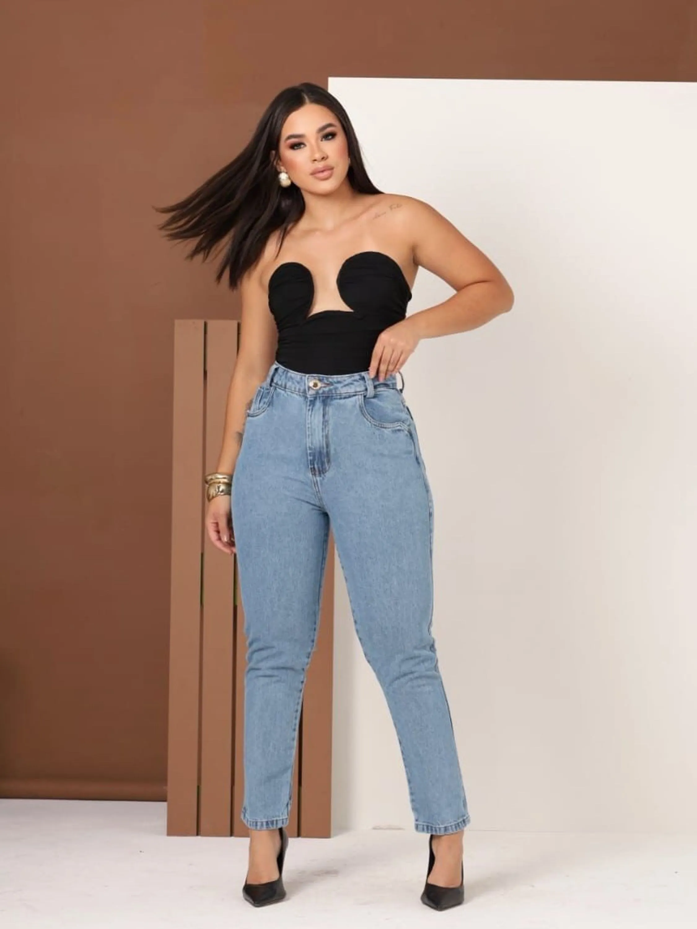 Calça jeans mom feminina