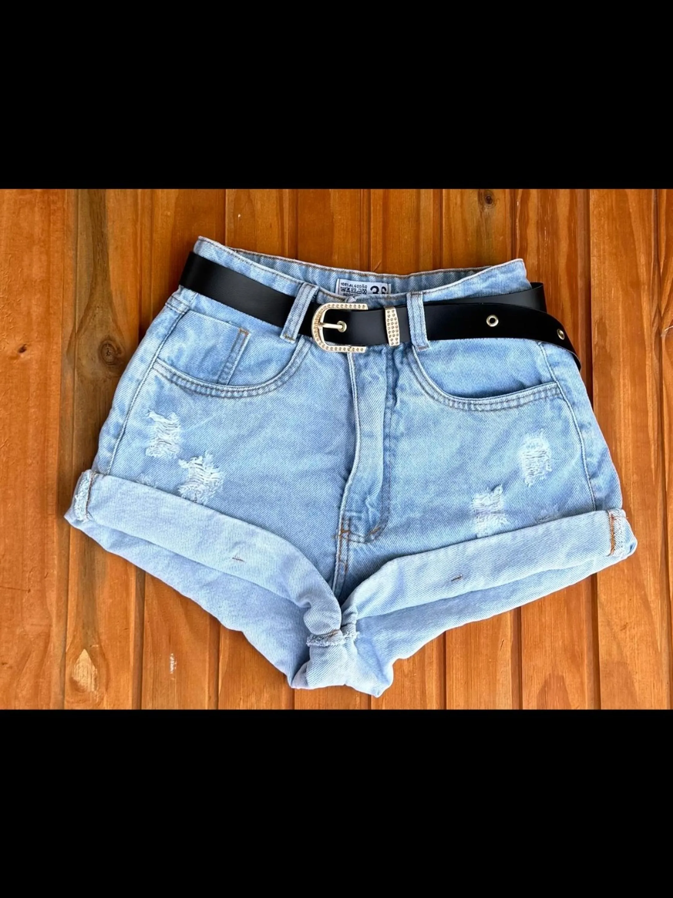 Shorts jeans com cinto feminina