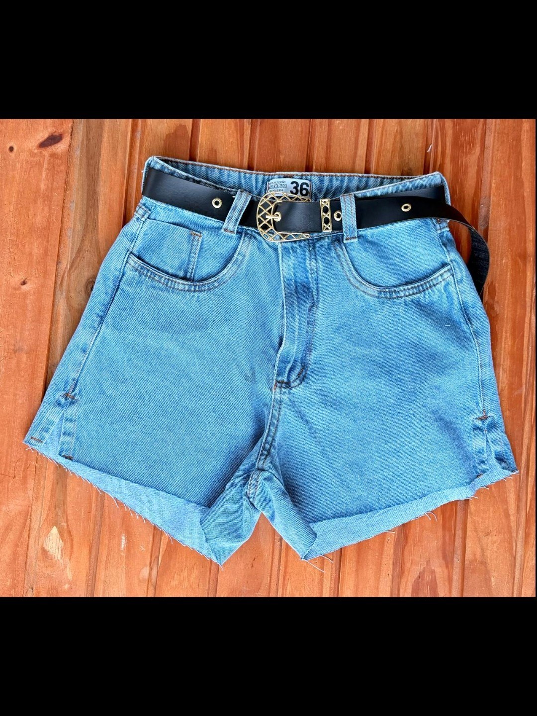 Short jeans com cinto feminina