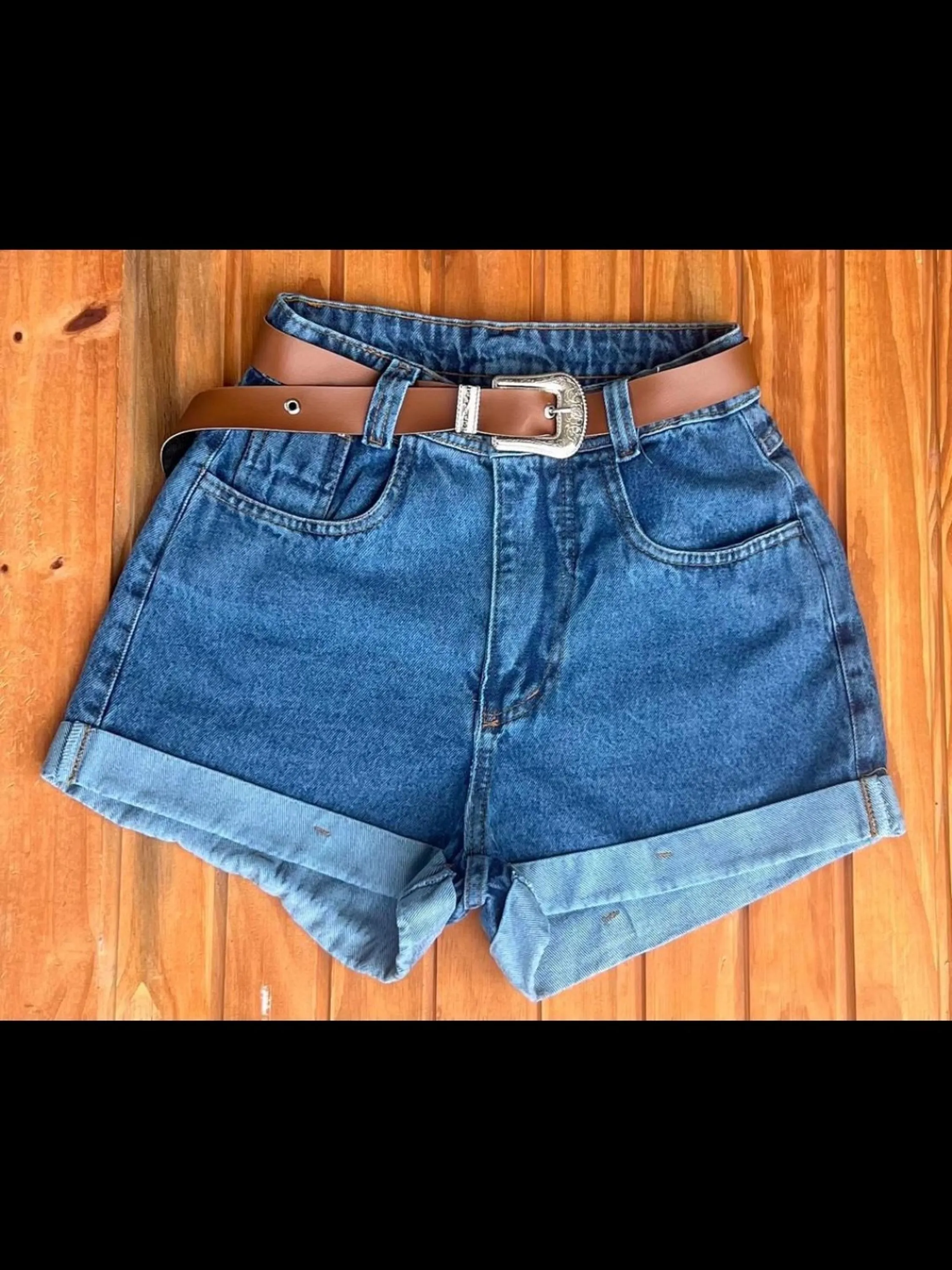 Shorts jeans com cinto feminina