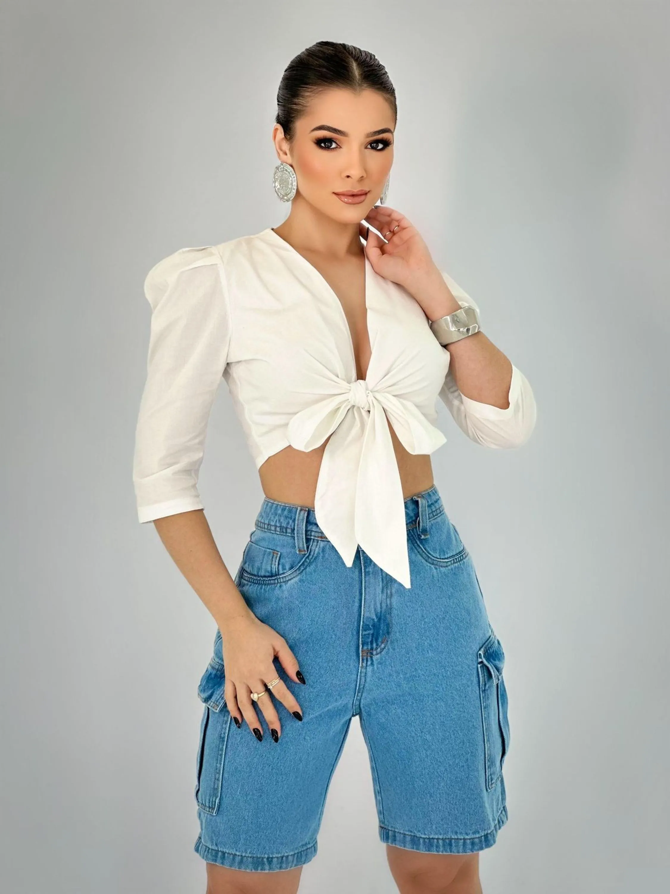 Bermuda jeans cargo feminina