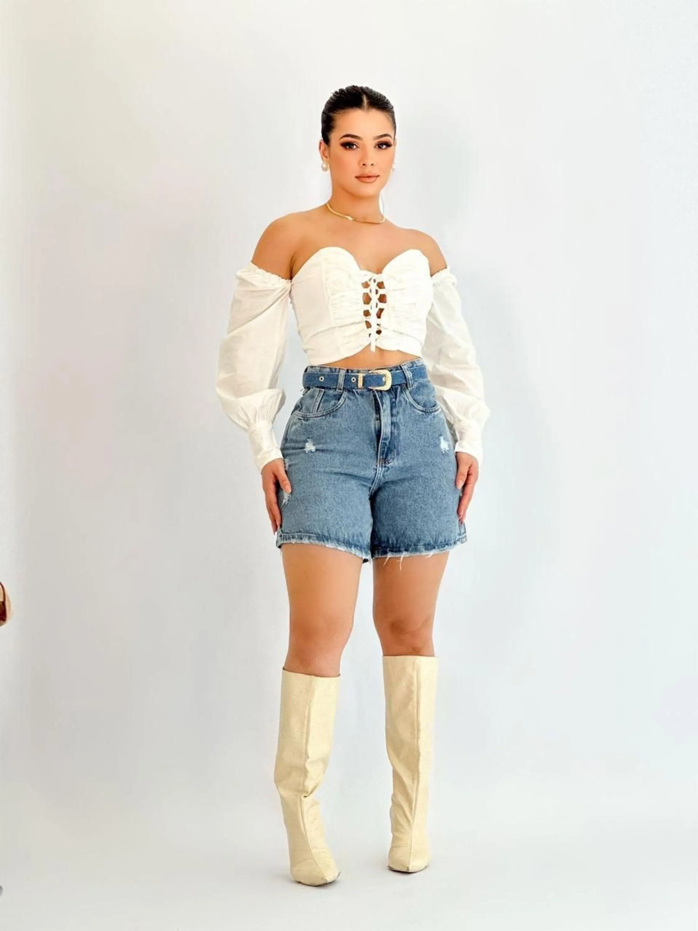 Shorts jeans com cinto feminina